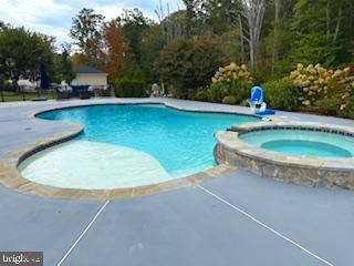 5220 BONNIE BRAE FARM DRIVE