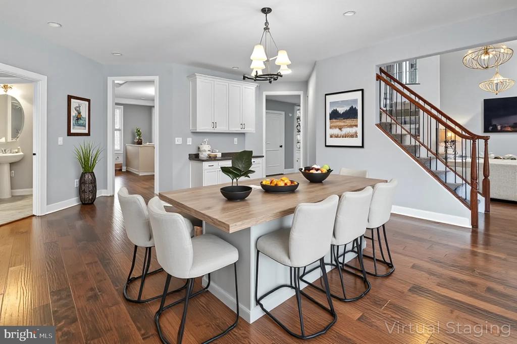 5220 BONNIE BRAE FARM DRIVE