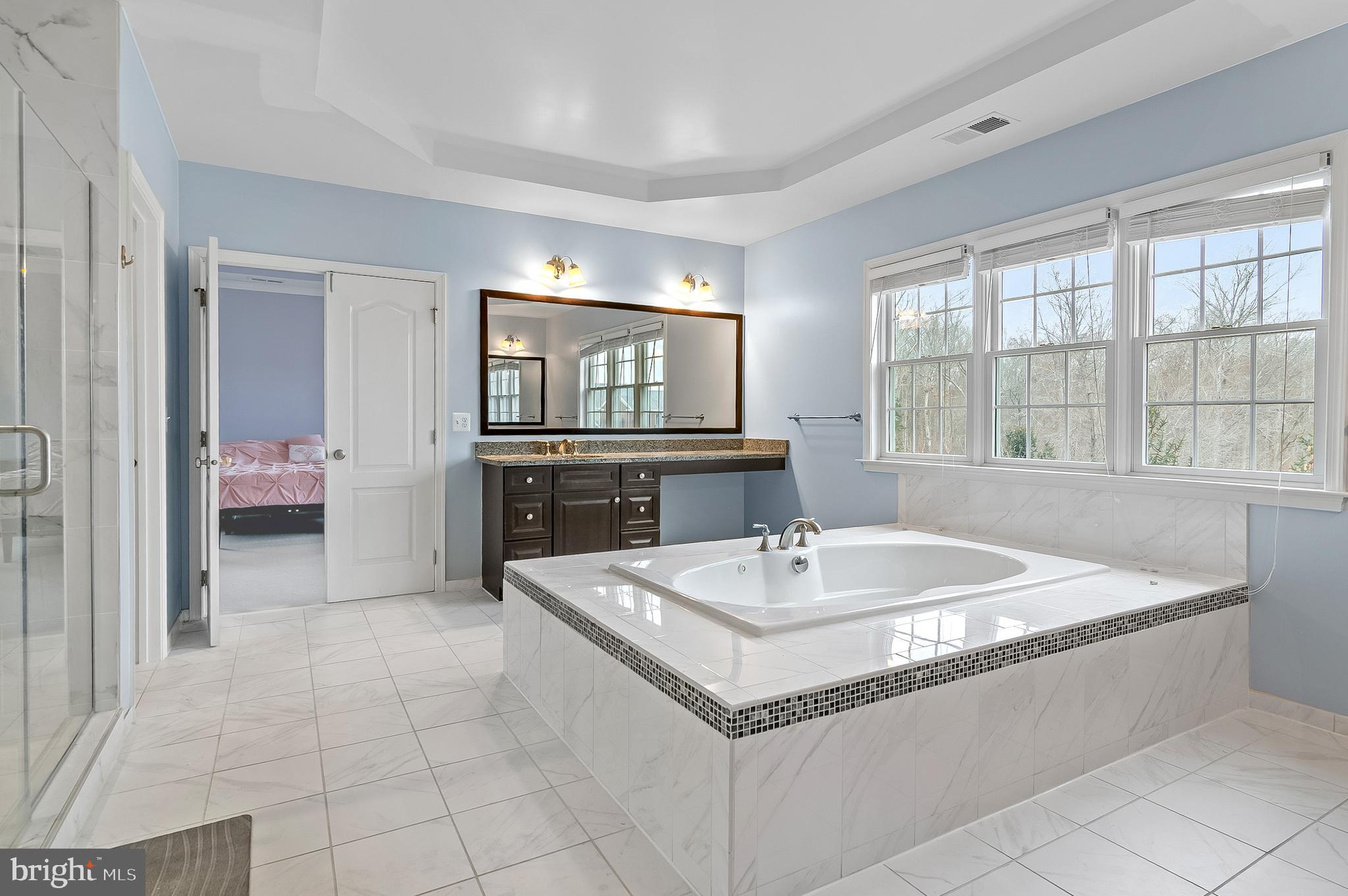 5220 BONNIE BRAE FARM DRIVE