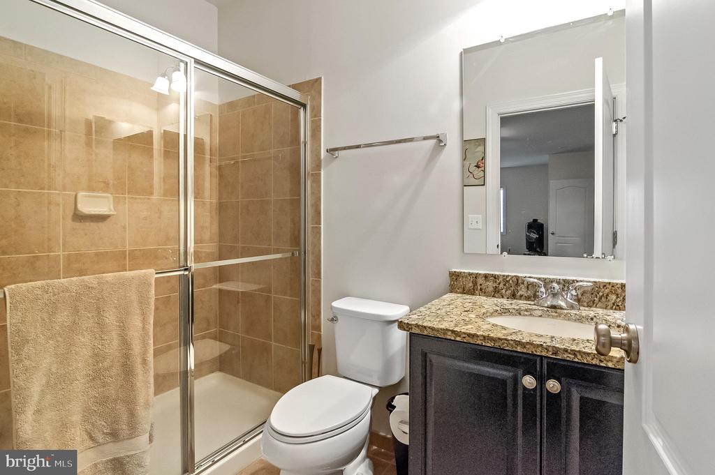 5220 BONNIE BRAE FARM DRIVE