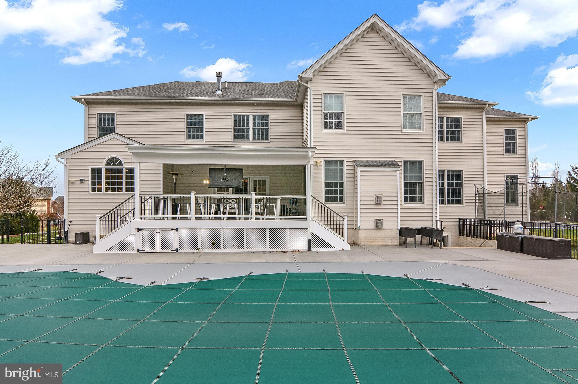 5220 BONNIE BRAE FARM DRIVE