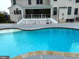 5220 BONNIE BRAE FARM DRIVE