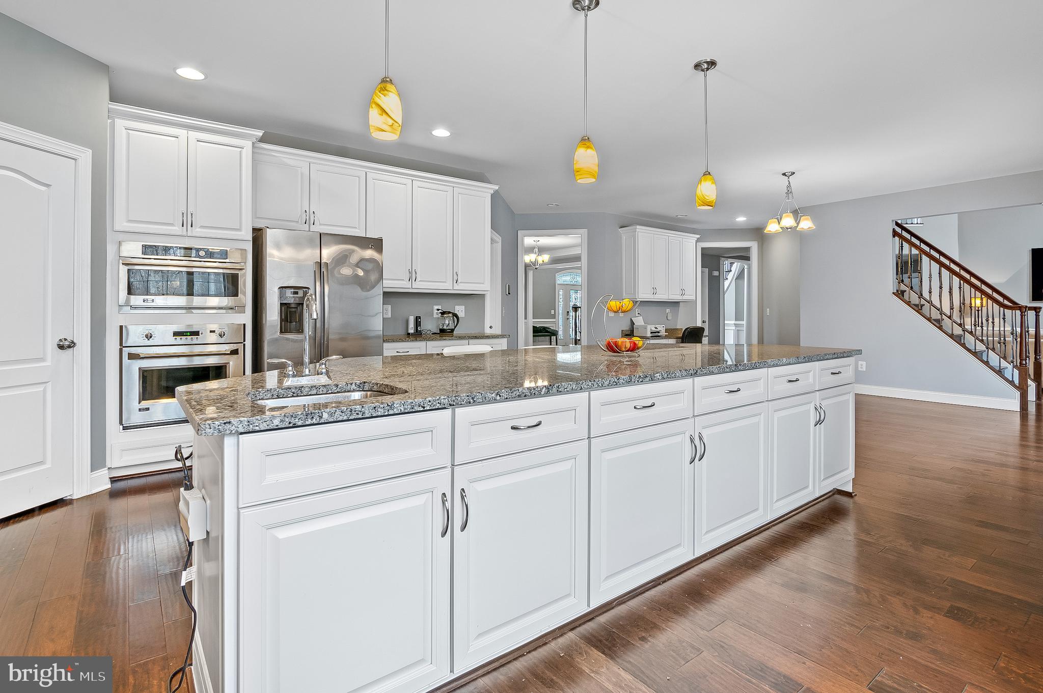 5220 BONNIE BRAE FARM DRIVE