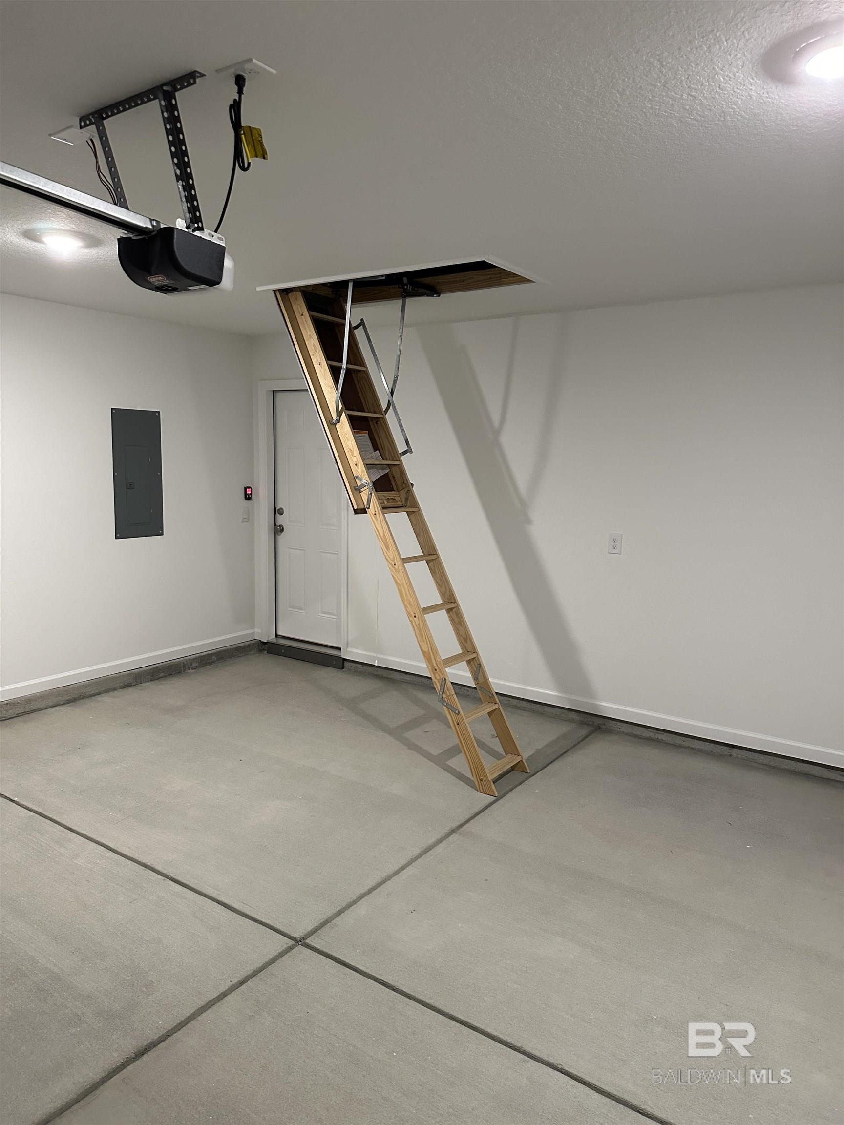 22233 Seabrooke Avenue