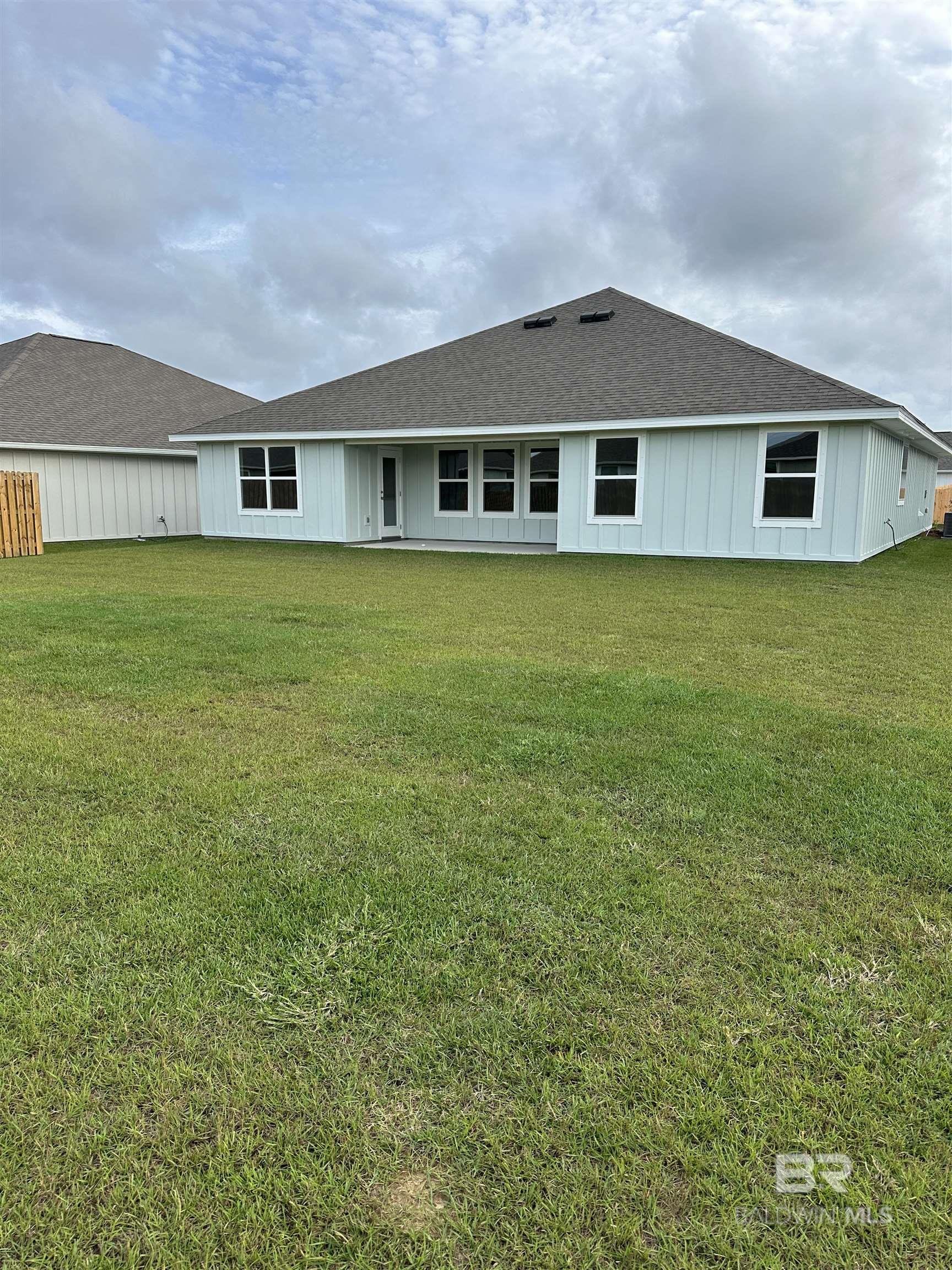 22233 Seabrooke Avenue