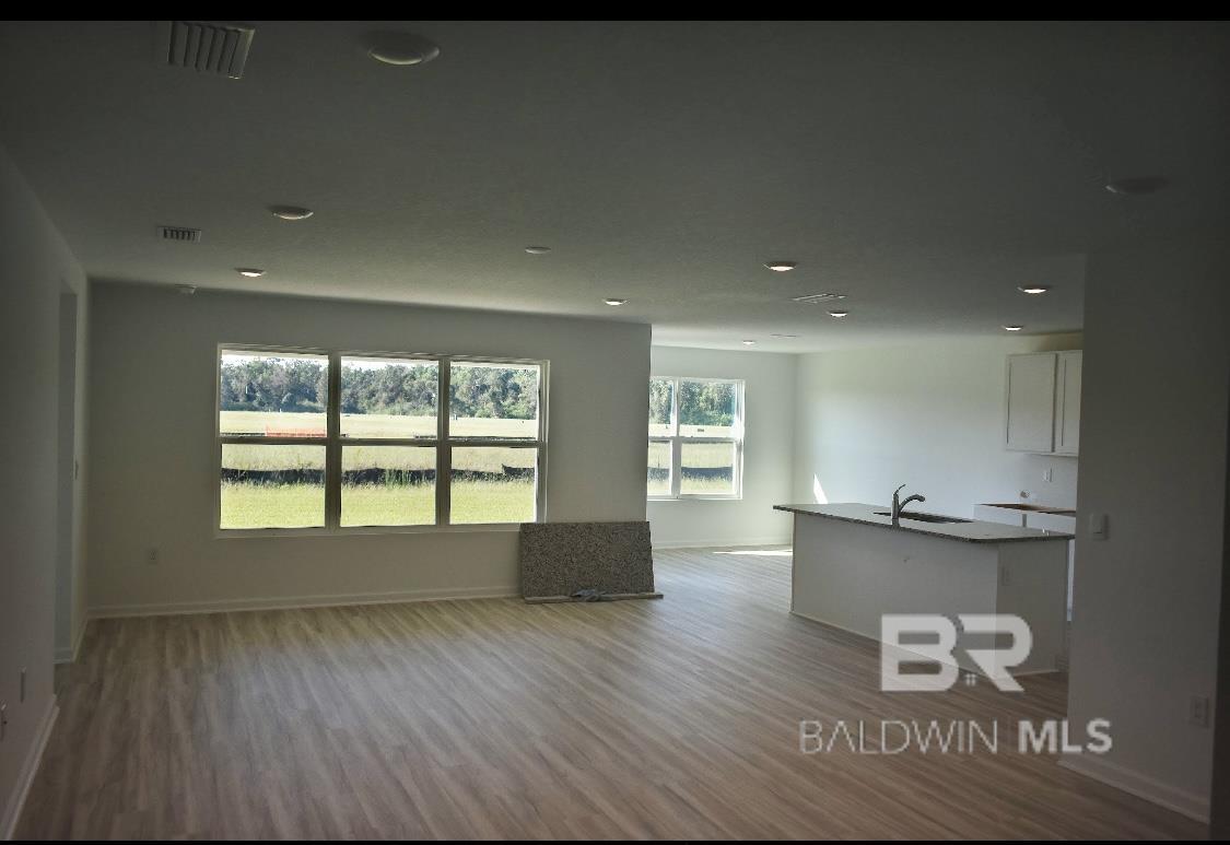 22233 Seabrooke Avenue