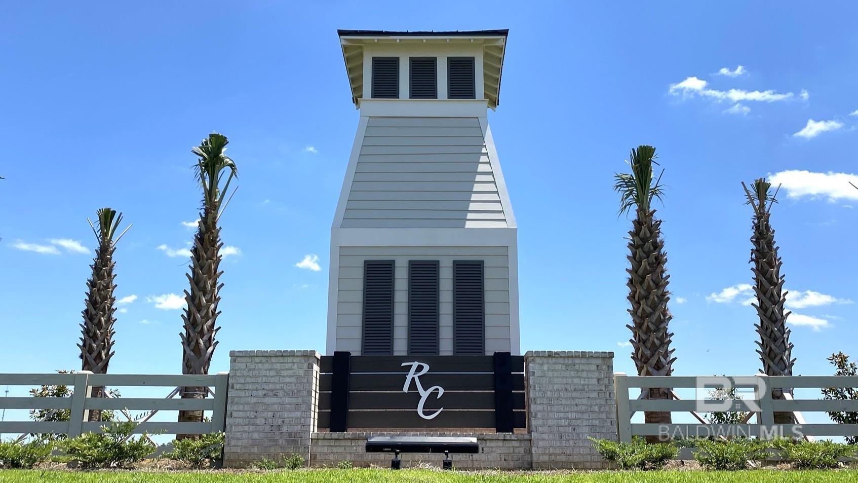 22233 Seabrooke Avenue