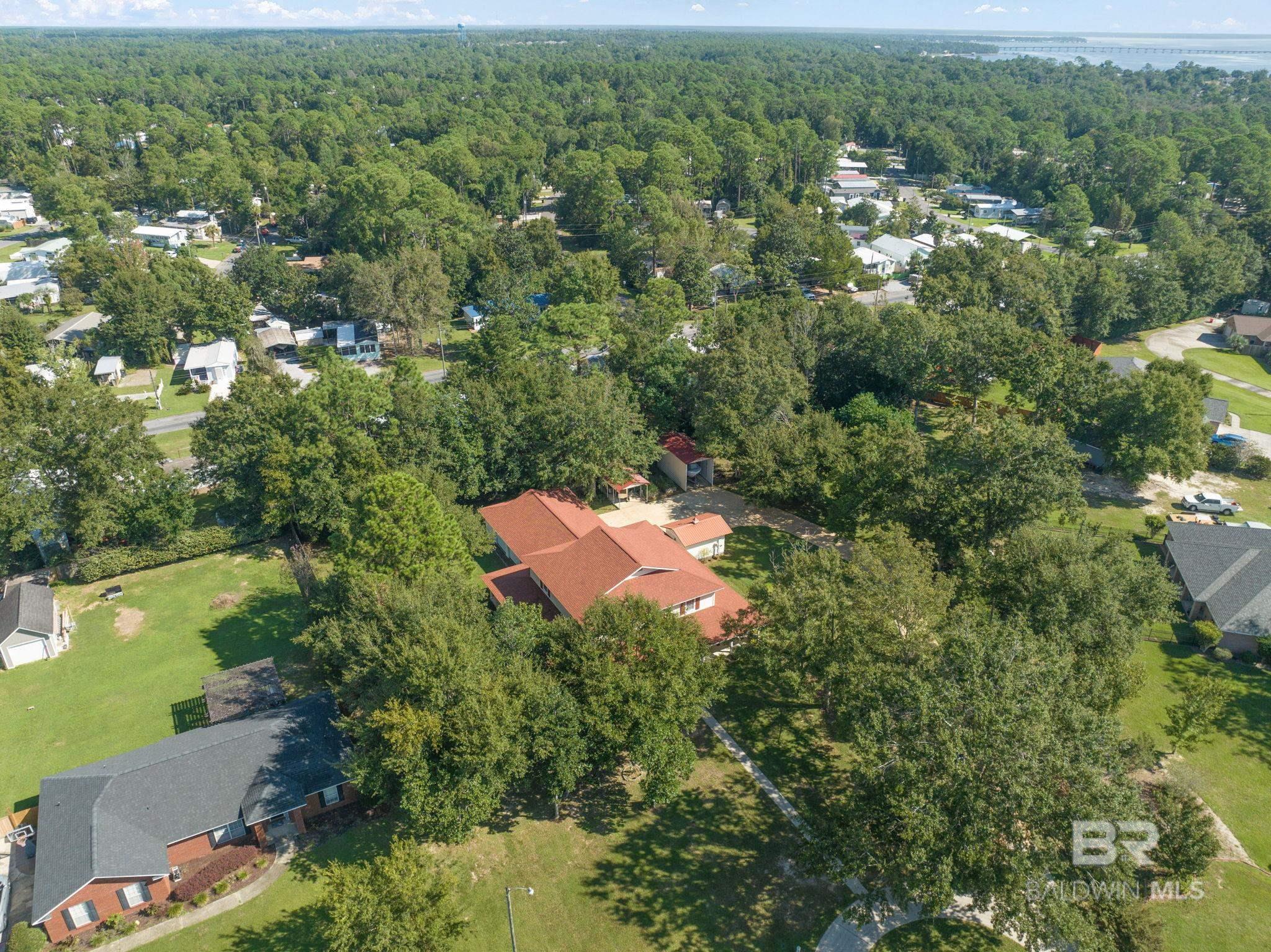 33037 N Pickens Avenue