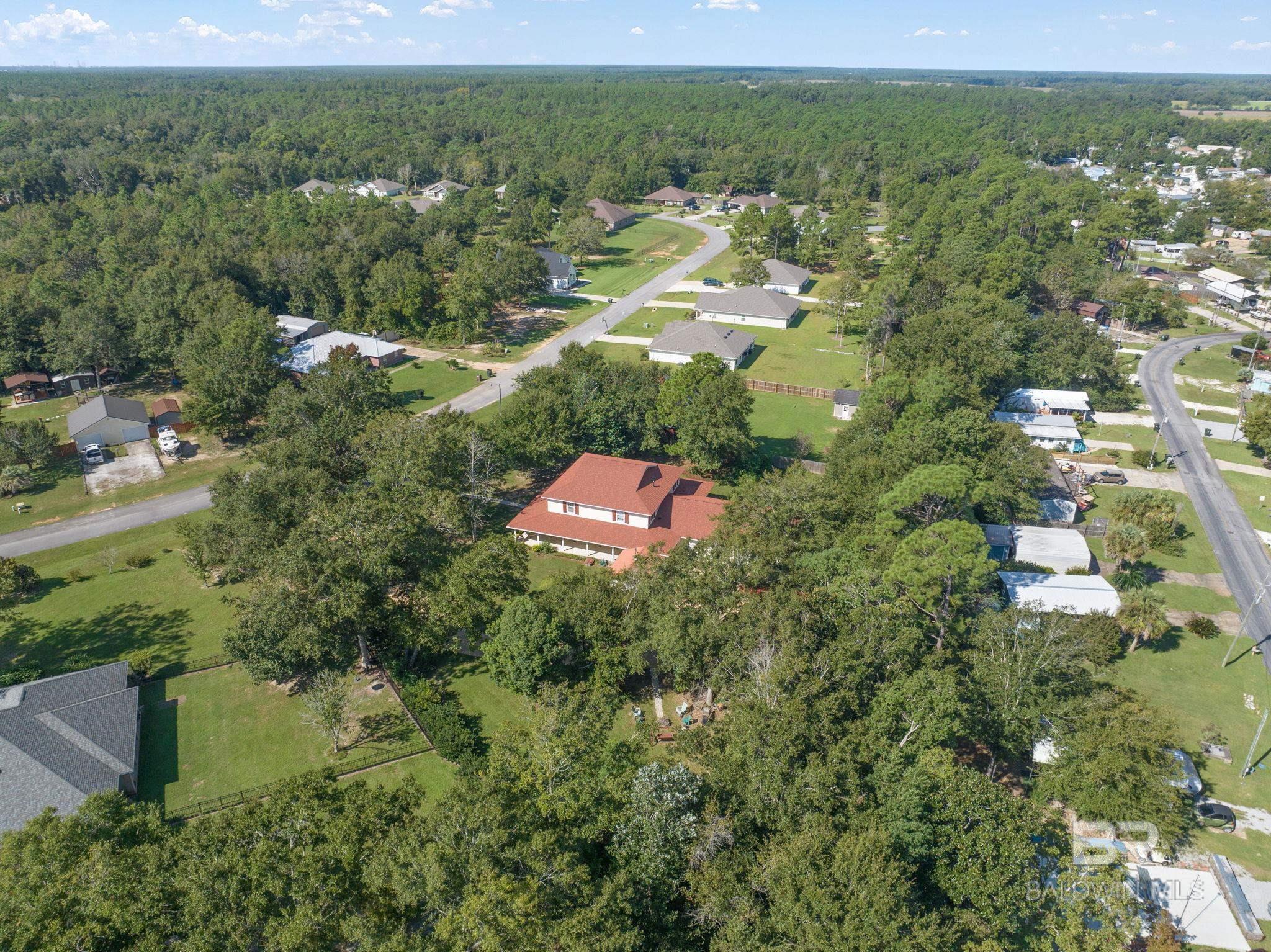 33037 N Pickens Avenue