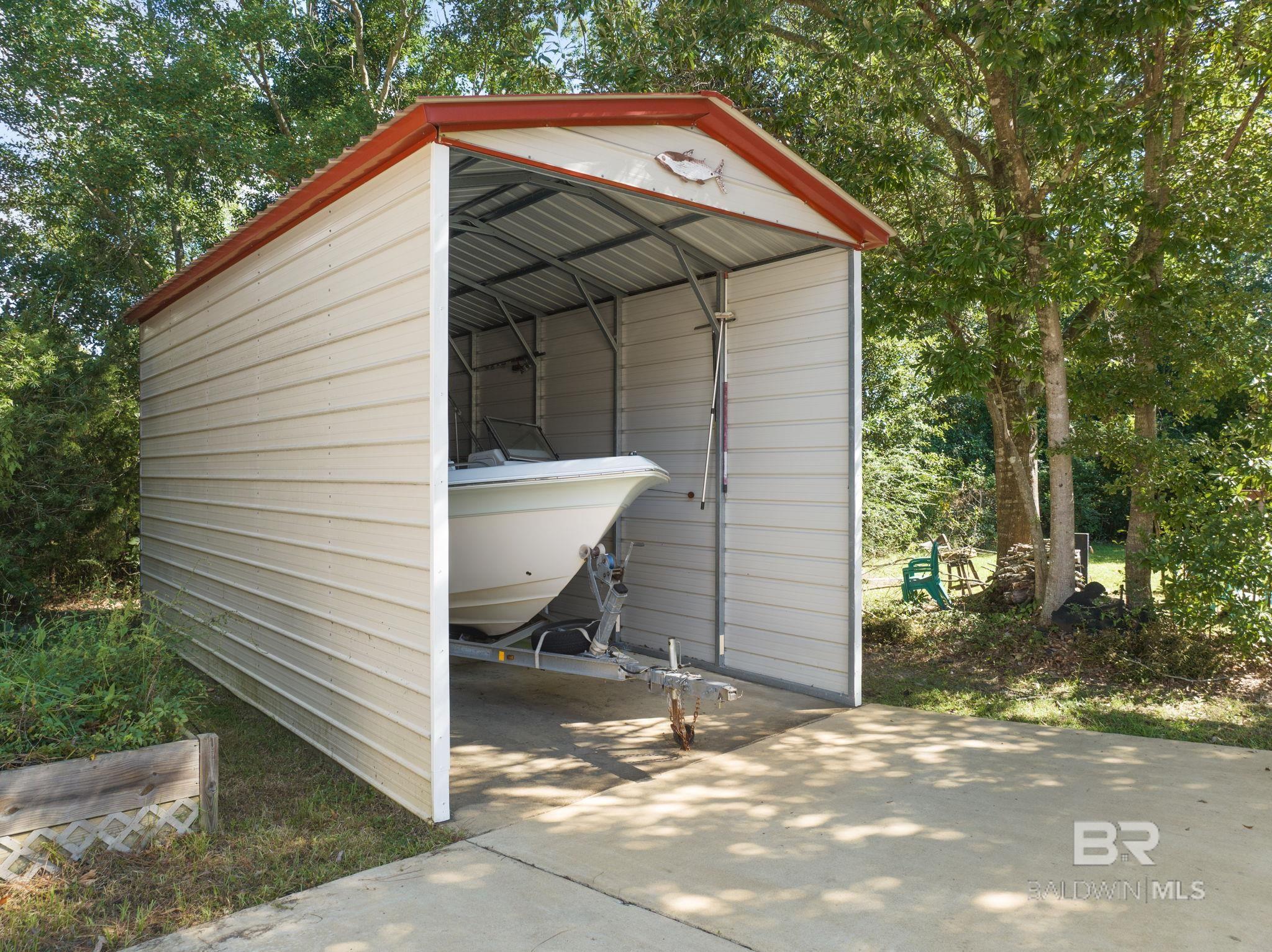 33037 N Pickens Avenue