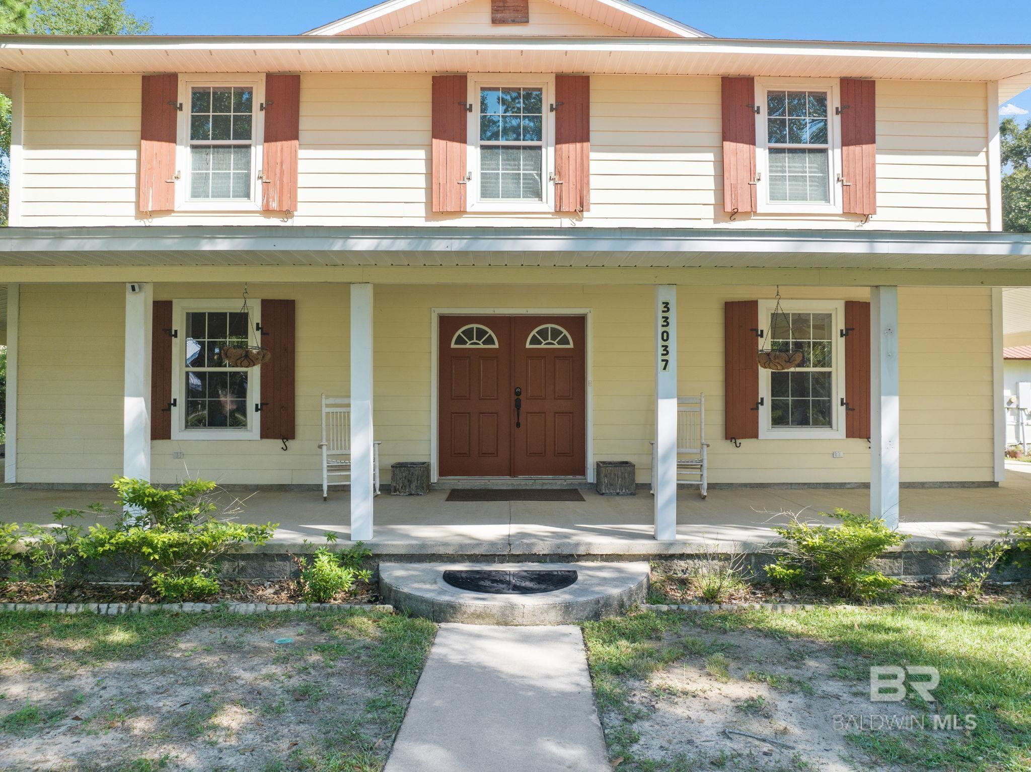 33037 N Pickens Avenue