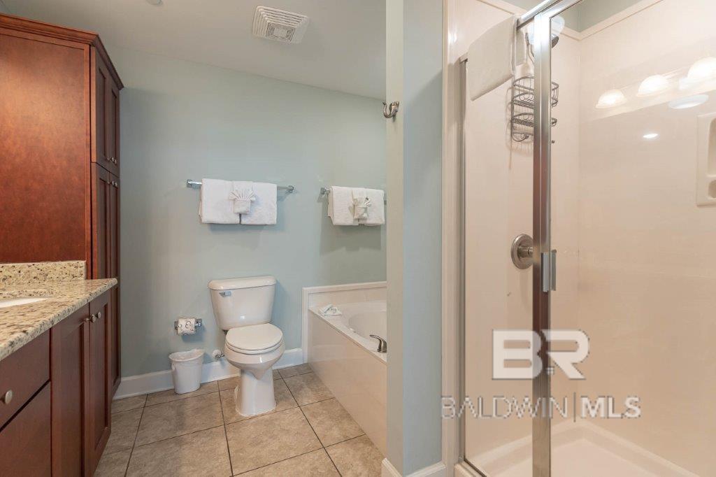 801 W Beach Boulevard 2001