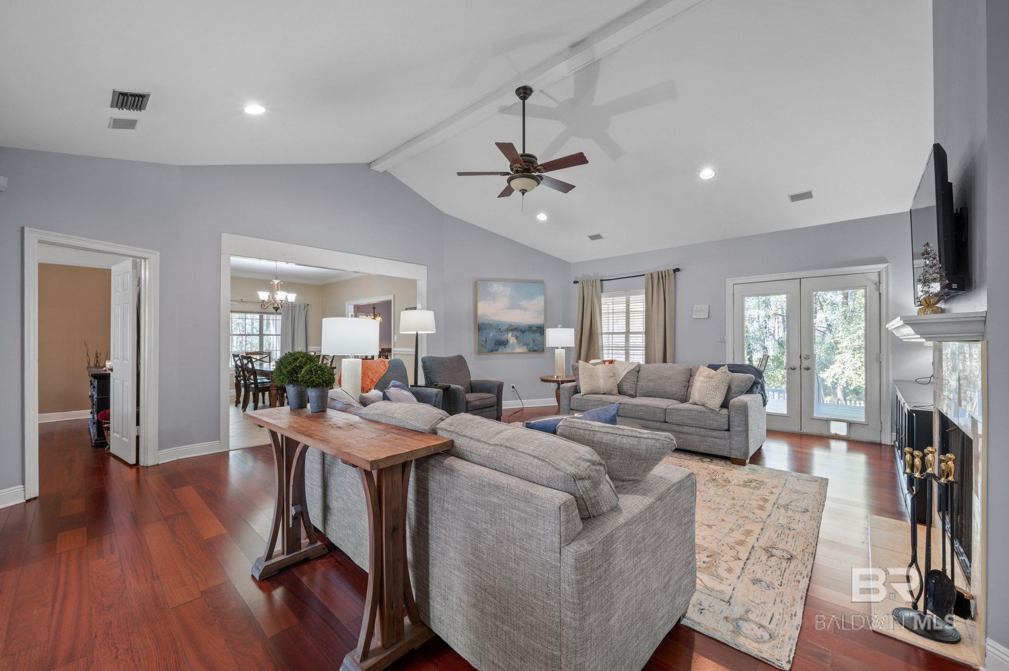 6720 Candlelight Court