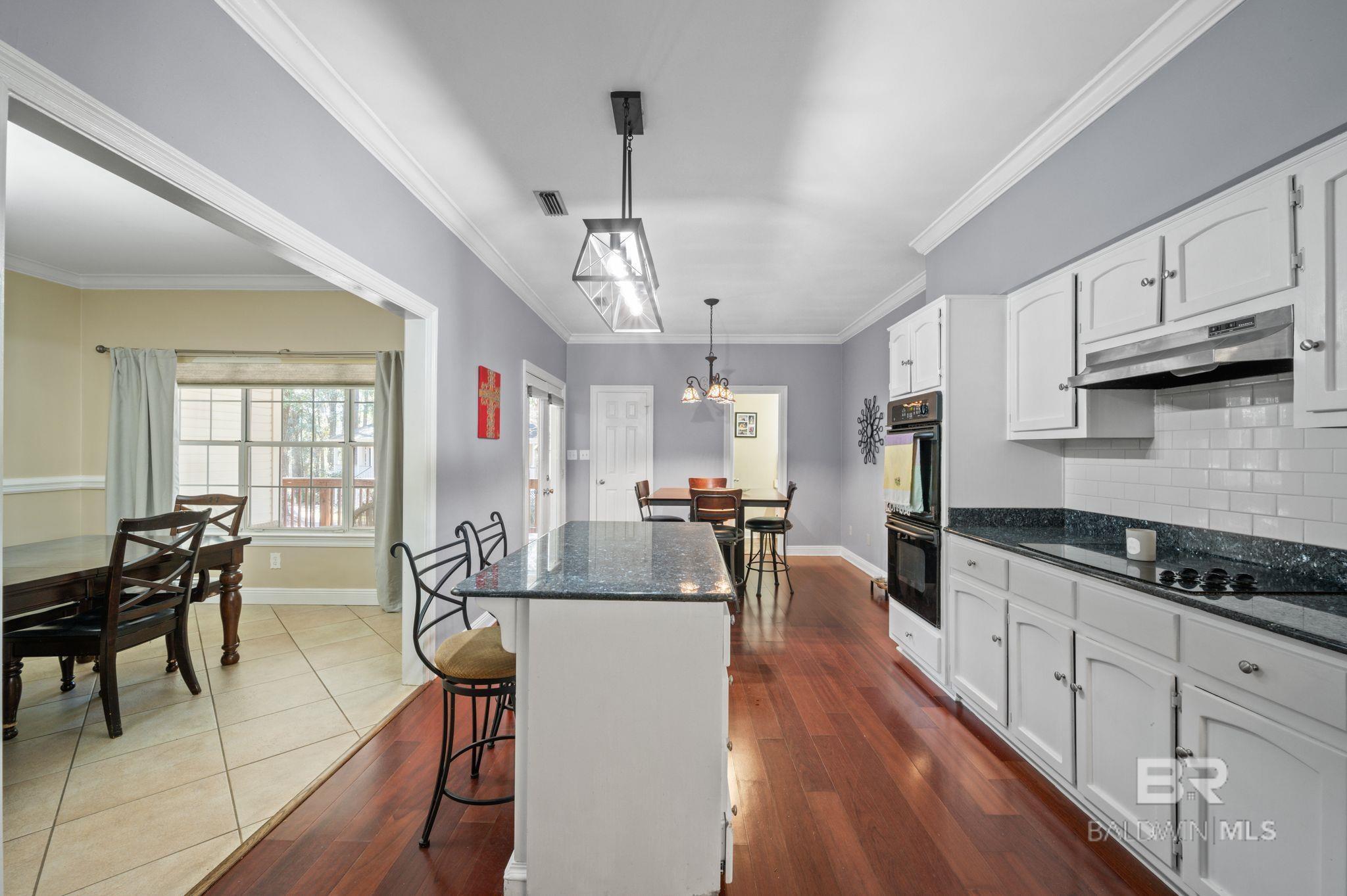 6720 Candlelight Court