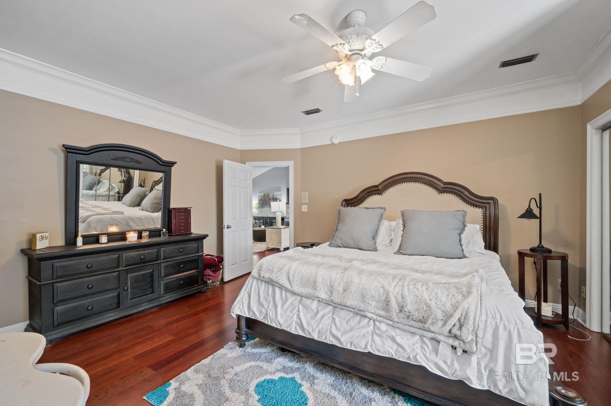 6720 Candlelight Court