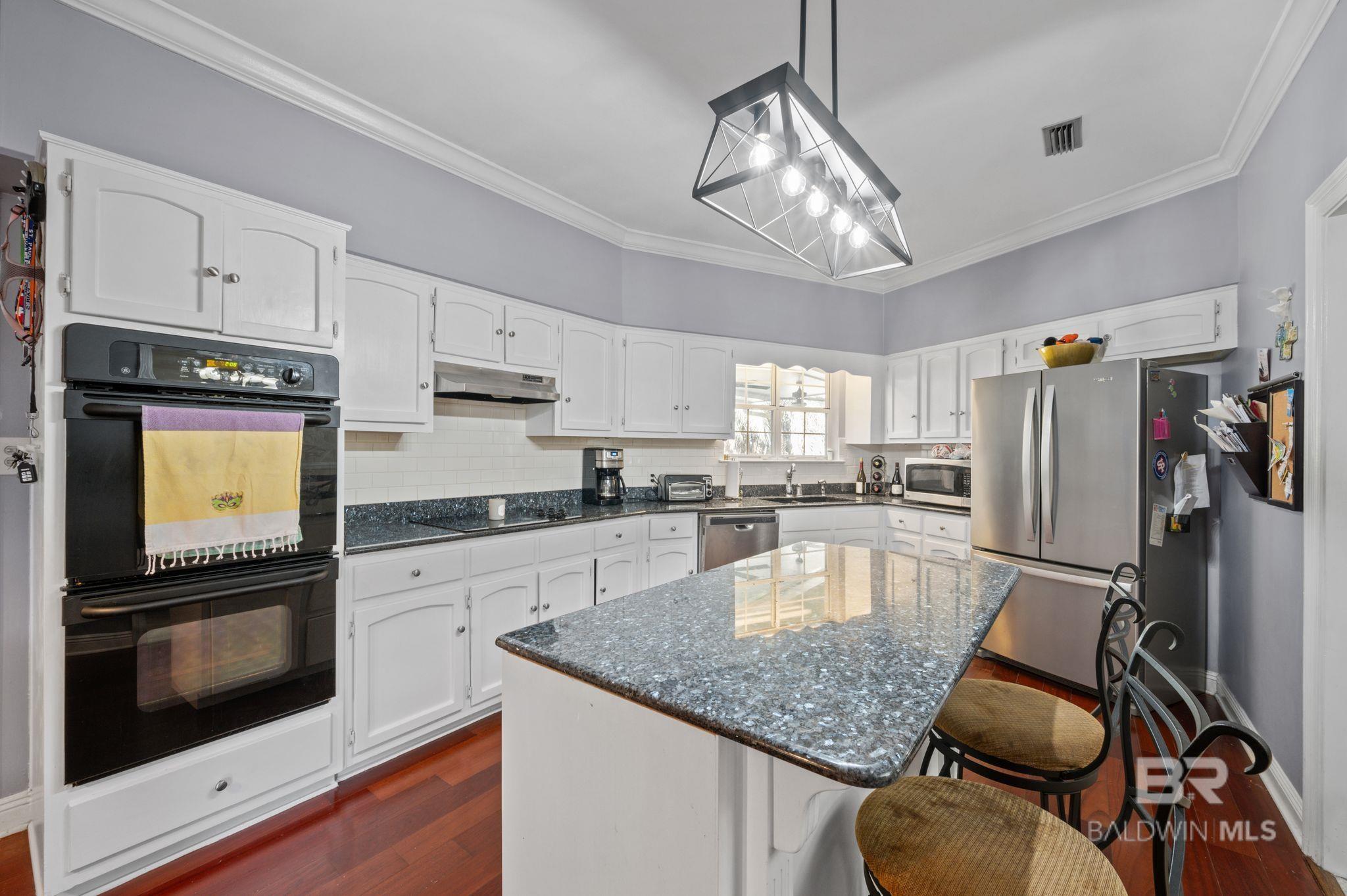 6720 Candlelight Court