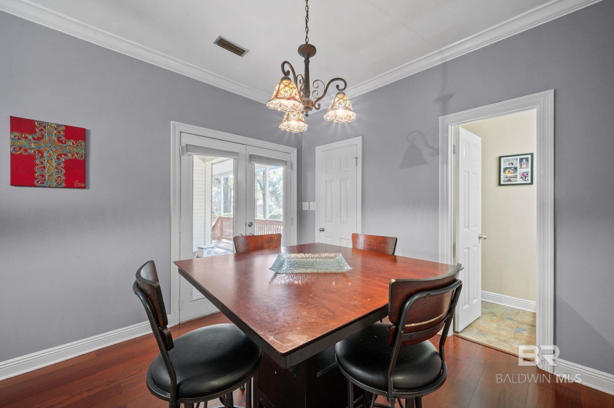 6720 Candlelight Court