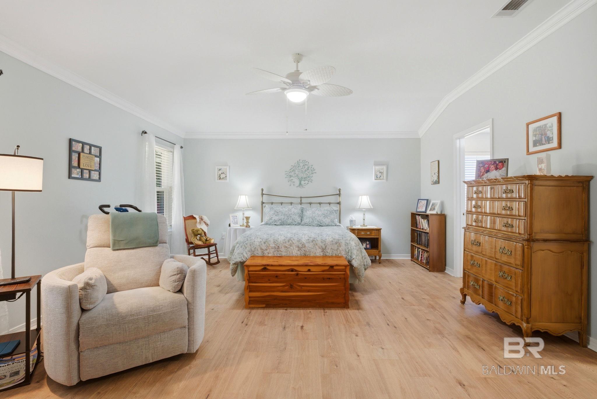 10736 Crosscut Drive