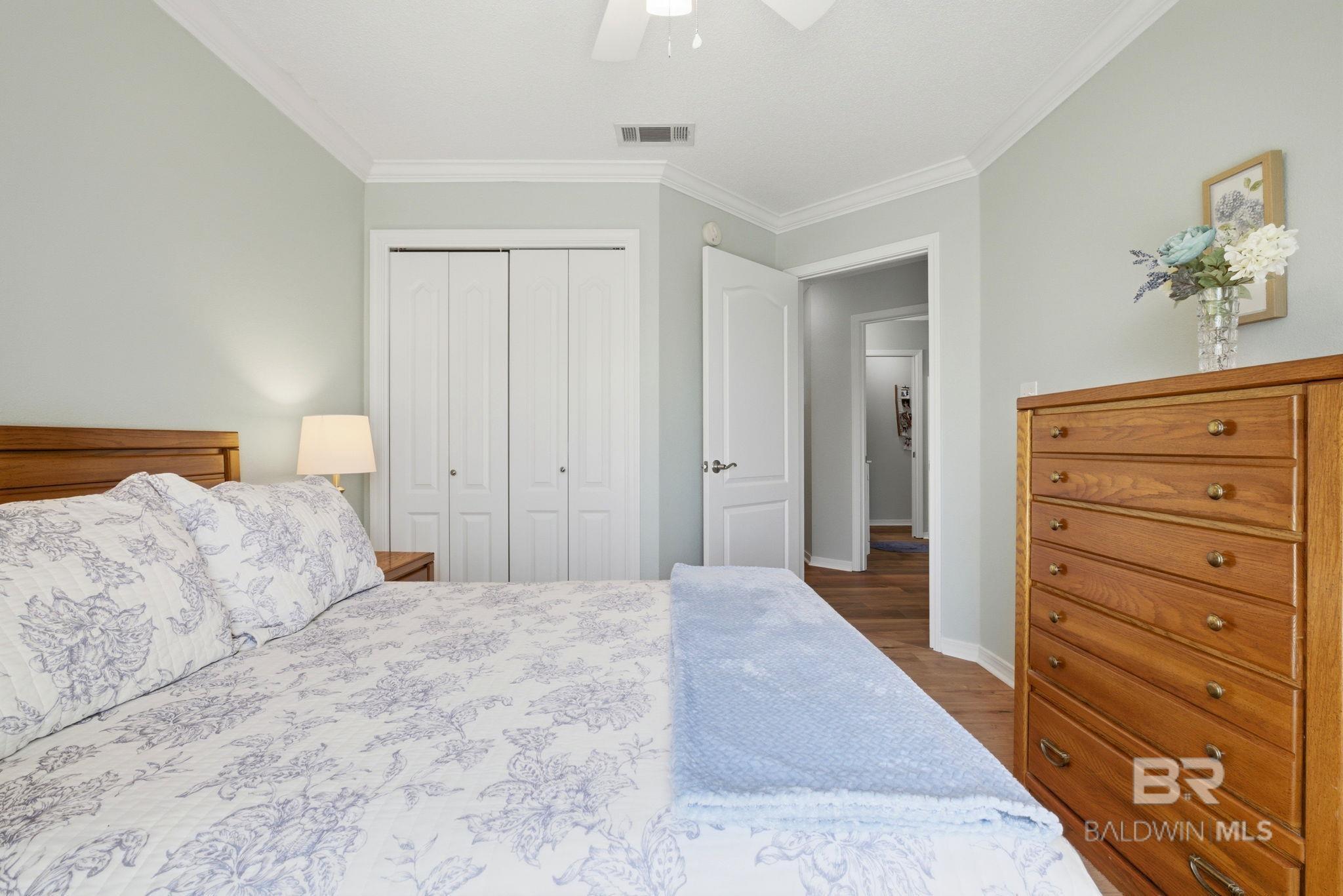 10736 Crosscut Drive