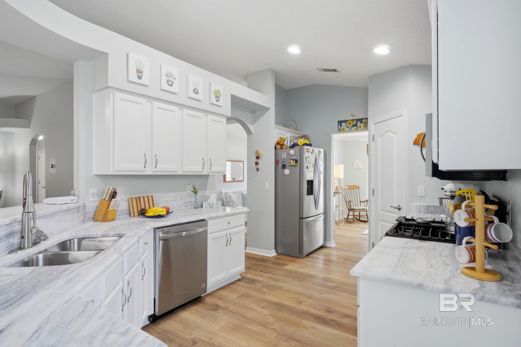 10736 Crosscut Drive