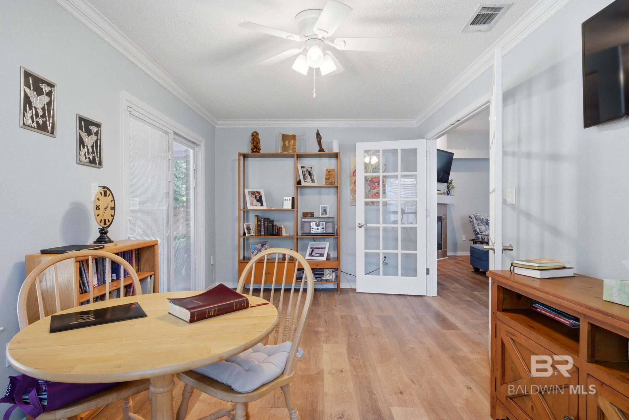 10736 Crosscut Drive