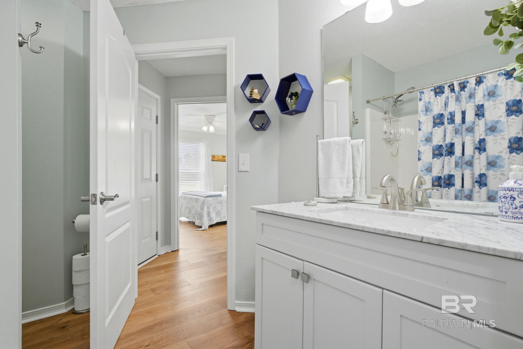 10736 Crosscut Drive