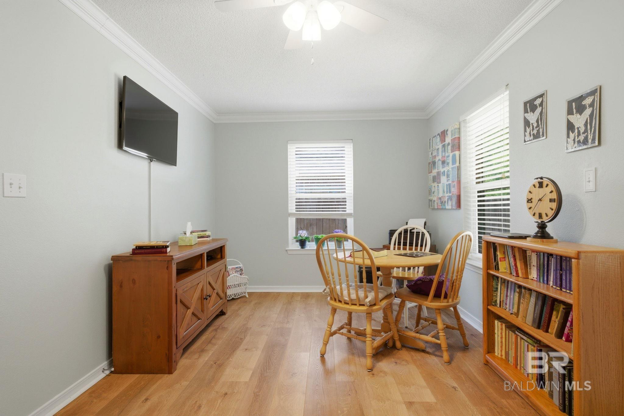 10736 Crosscut Drive