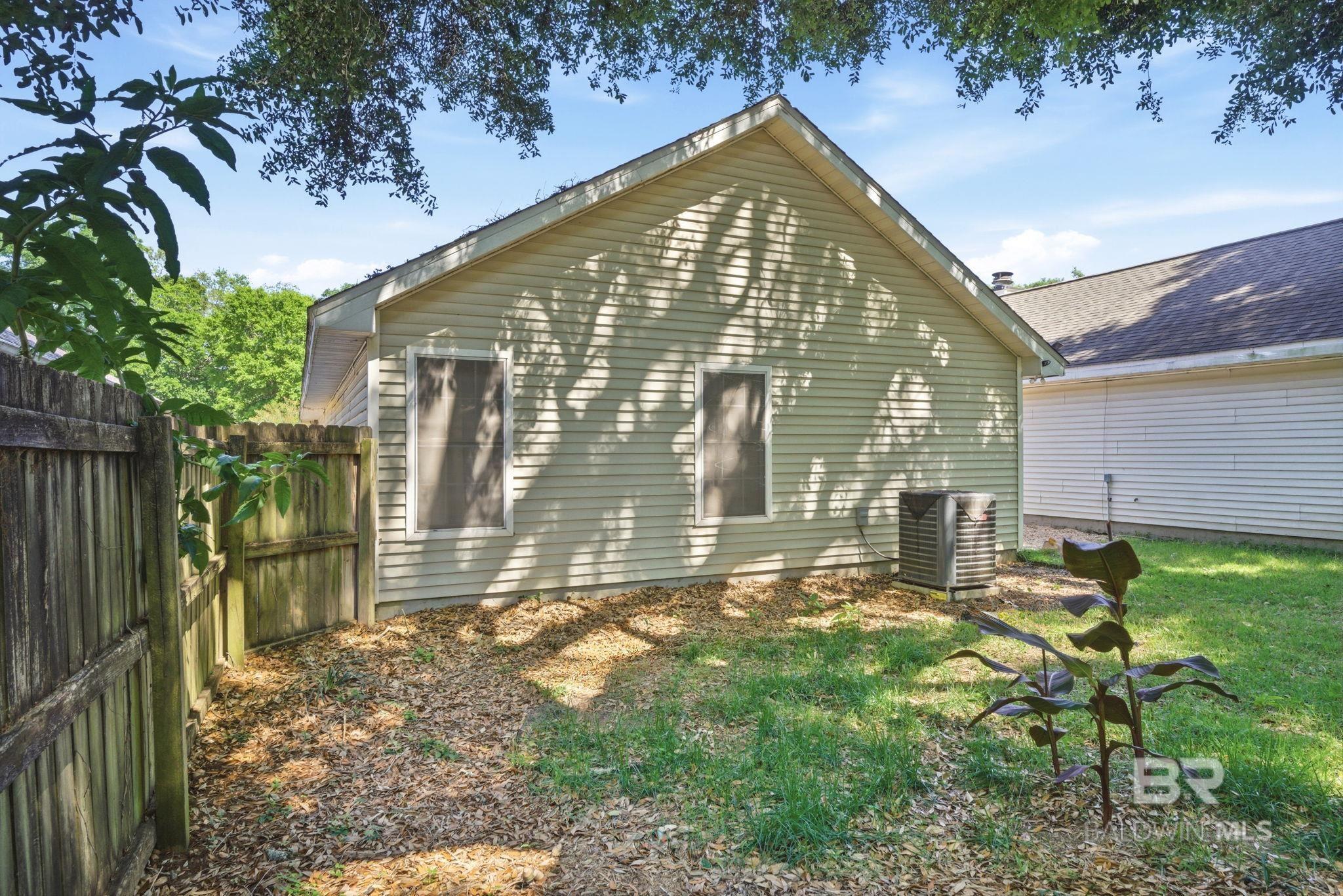 8129 Treetop
