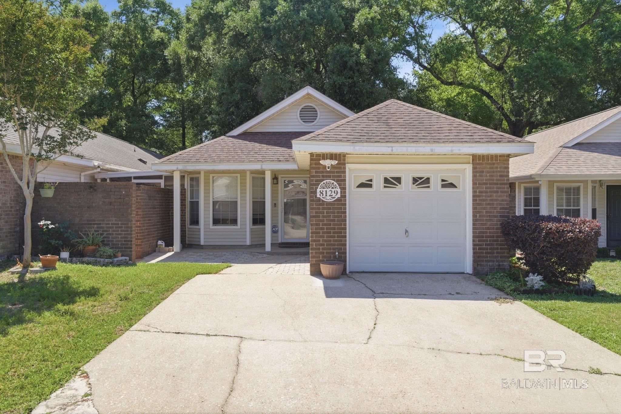 8129 Treetop