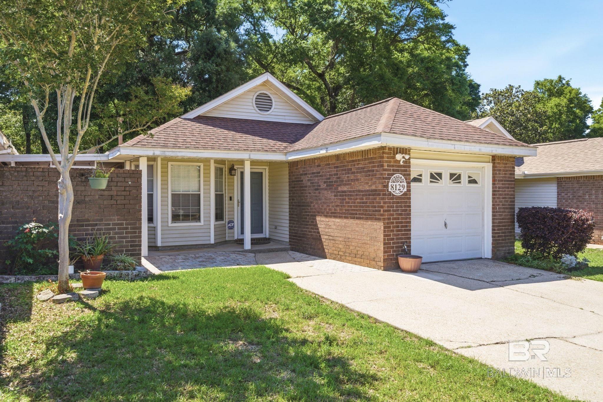8129 Treetop