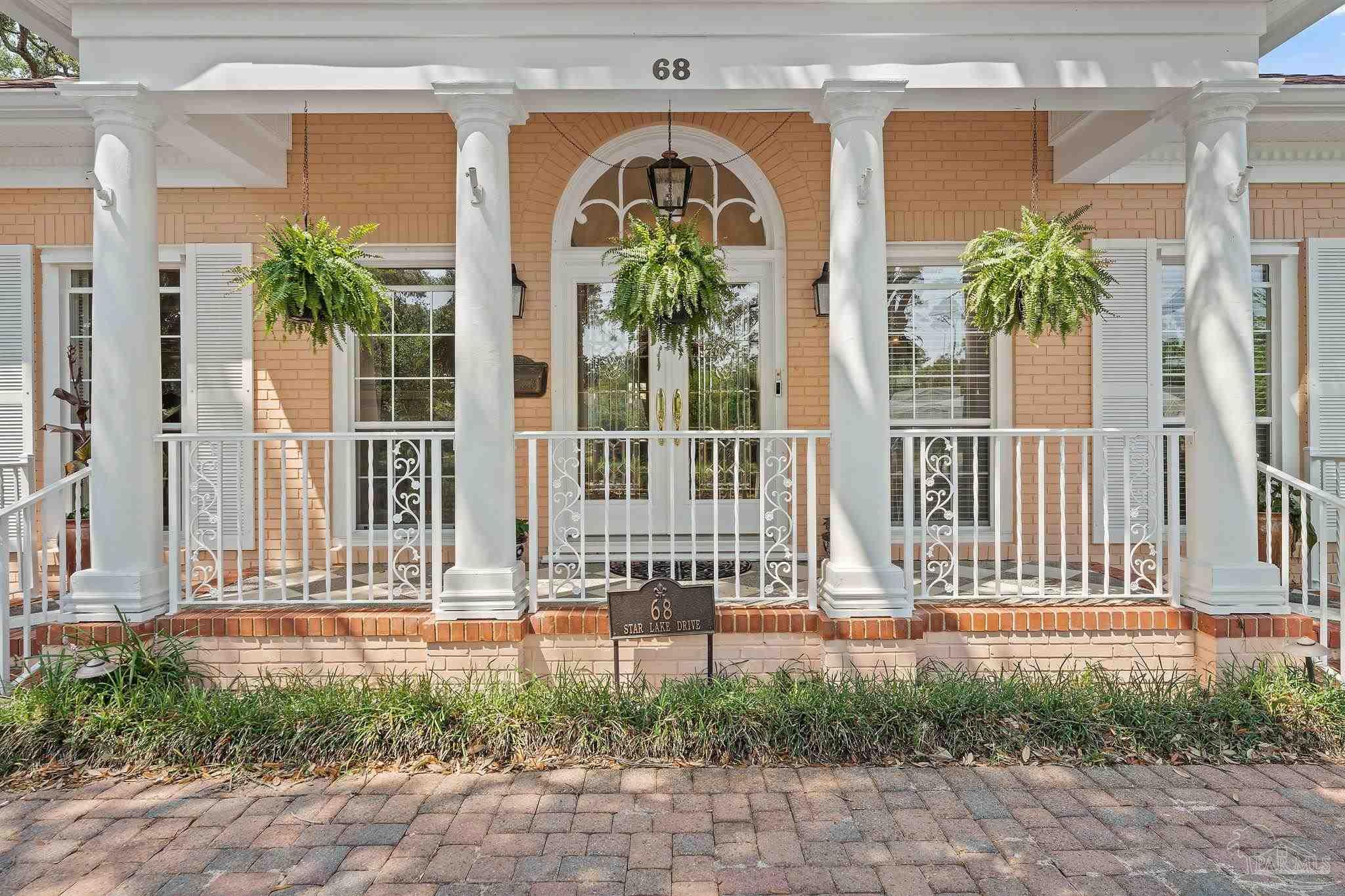 68 Star Lake Dr
