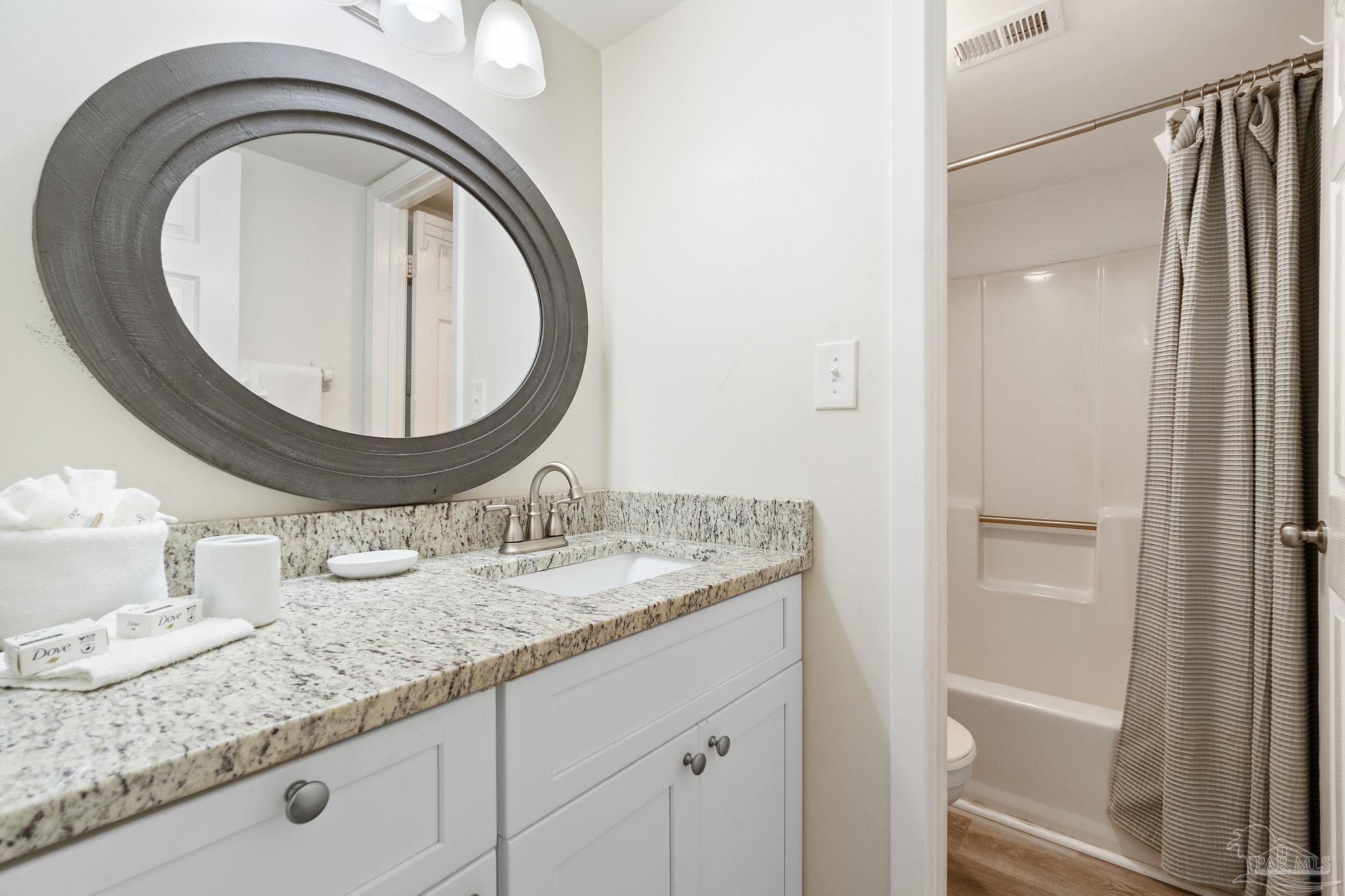 1516 Sandpiper Ln # 305