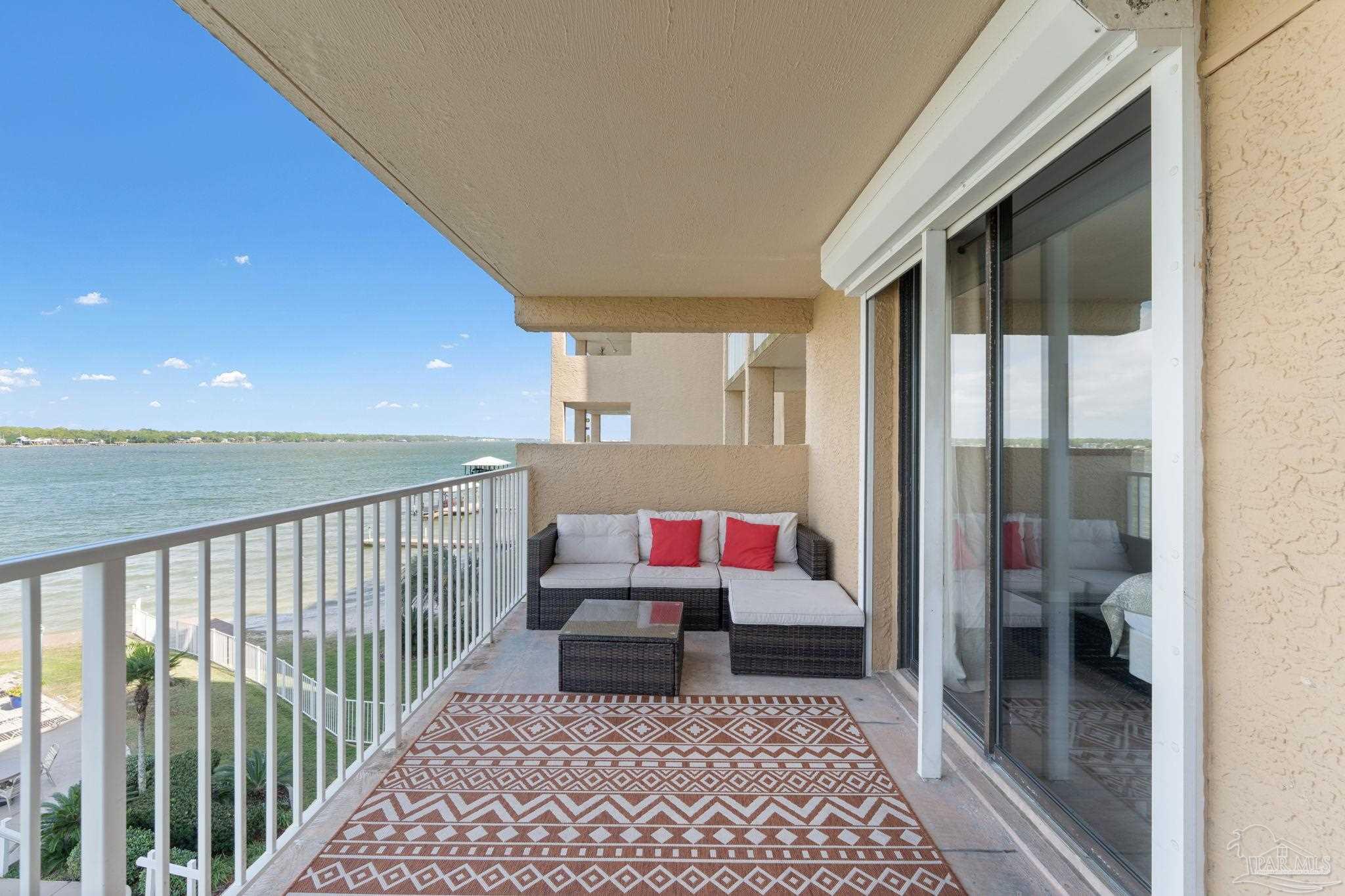 1516 Sandpiper Ln # 305