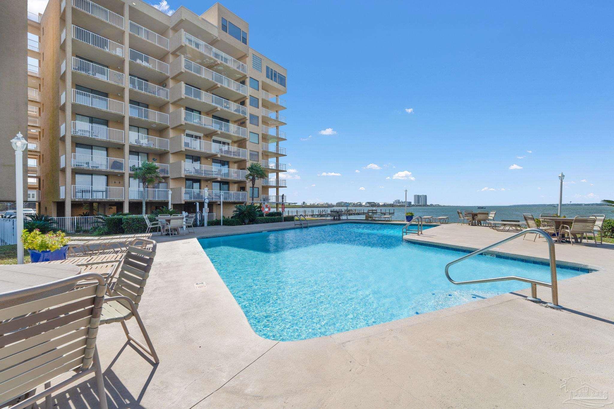 1516 Sandpiper Ln # 305