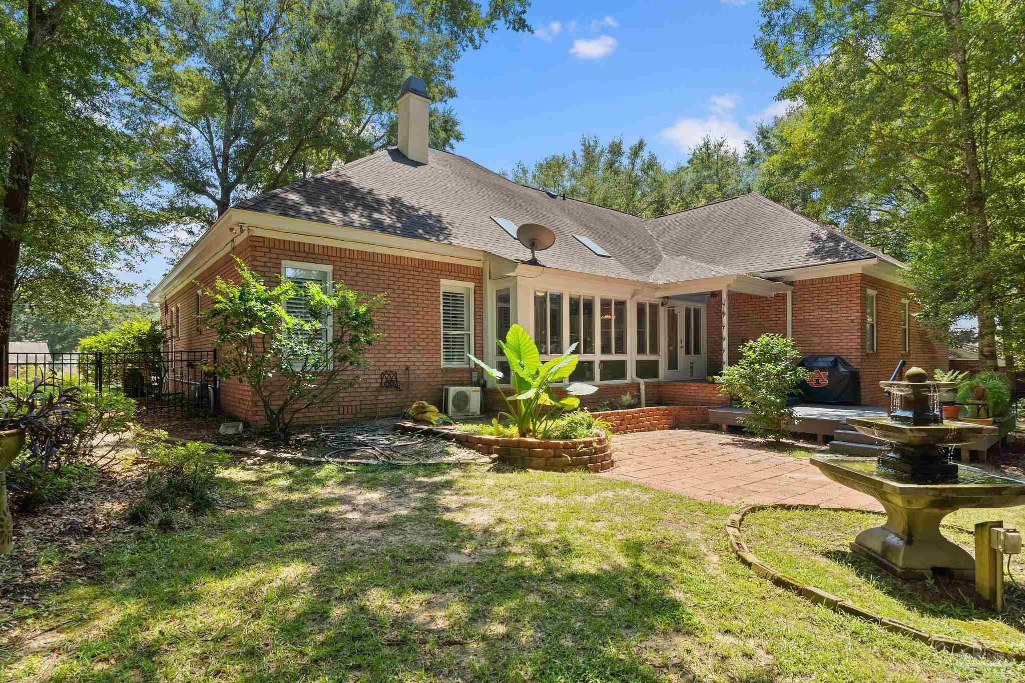 137 Mcintosh Bluff Rd