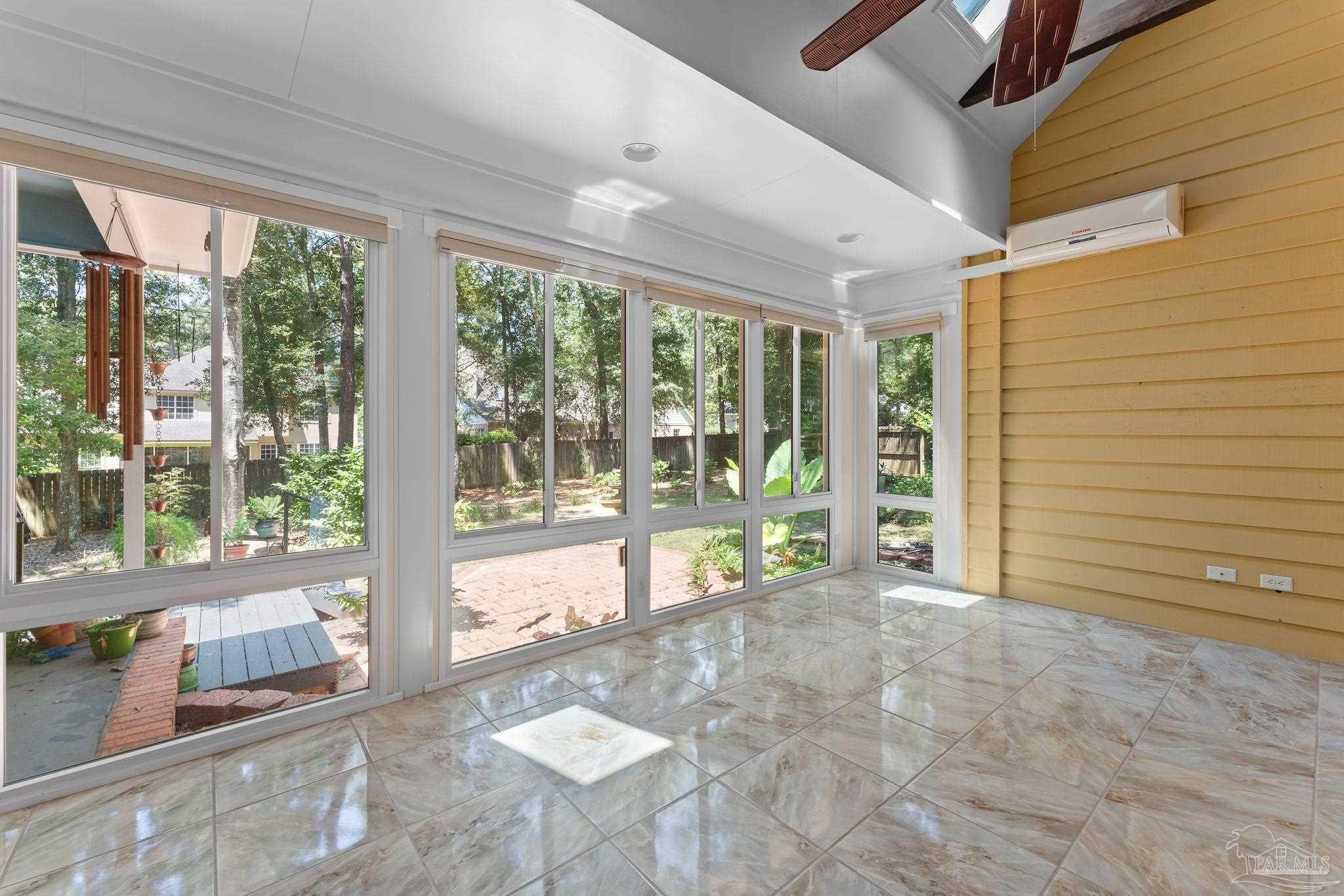 137 Mcintosh Bluff Rd