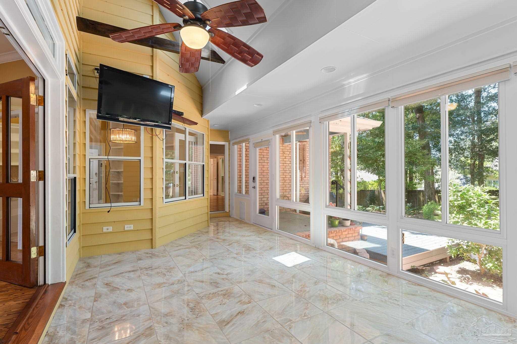 137 Mcintosh Bluff Rd