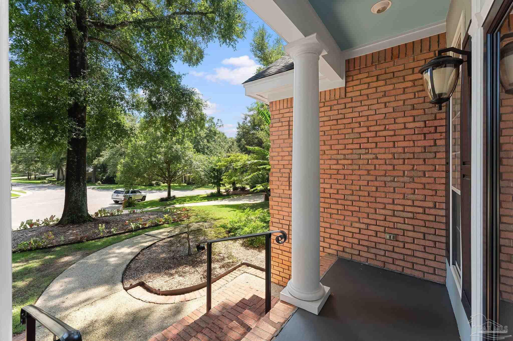 137 Mcintosh Bluff Rd