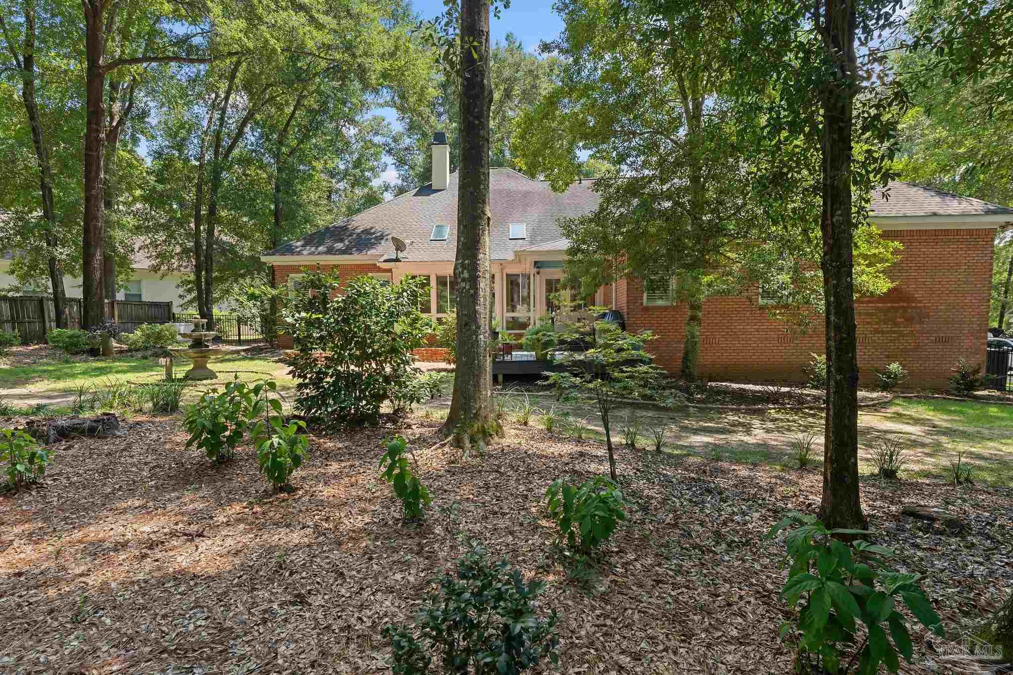 137 Mcintosh Bluff Rd