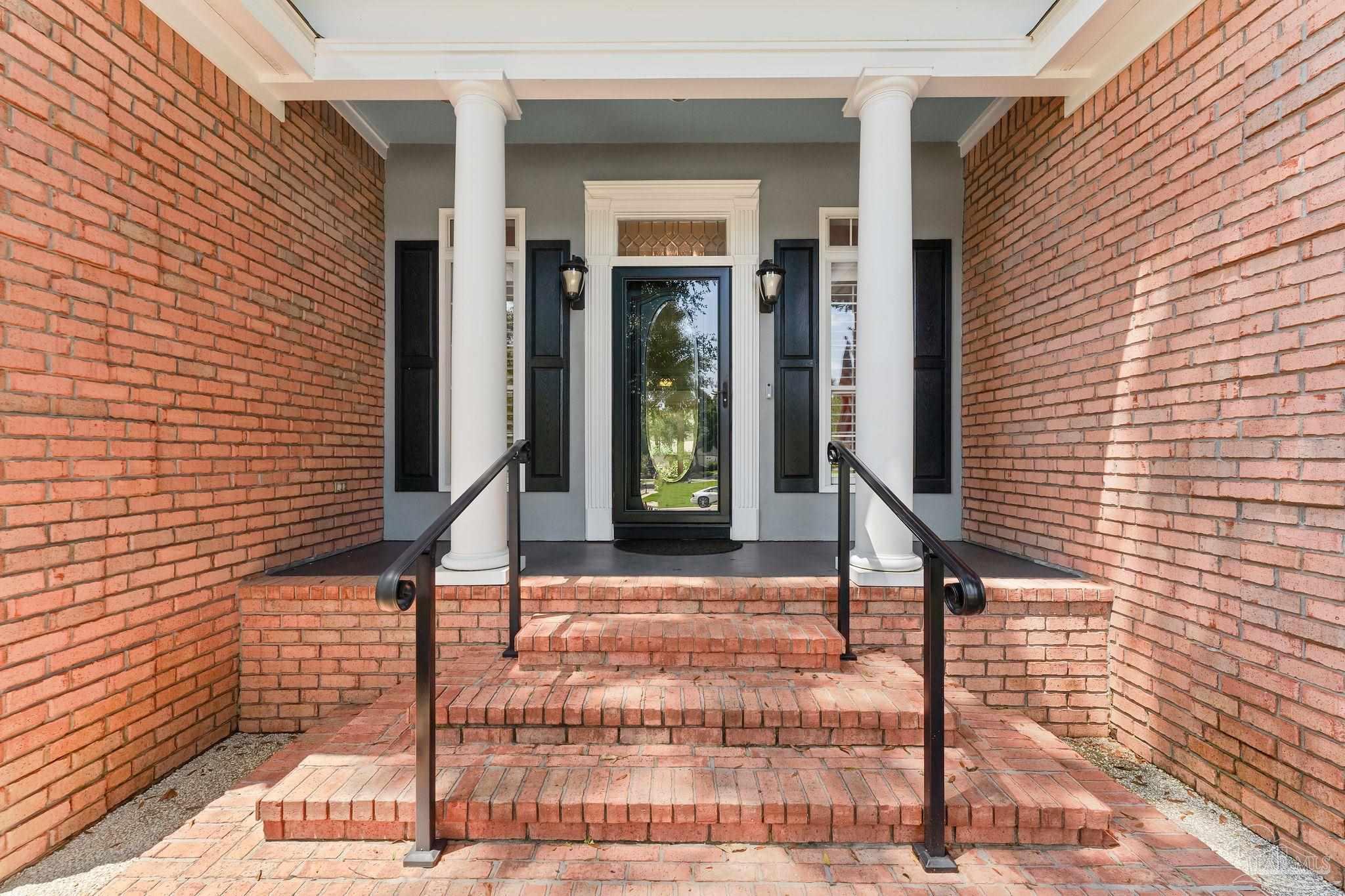 137 Mcintosh Bluff Rd