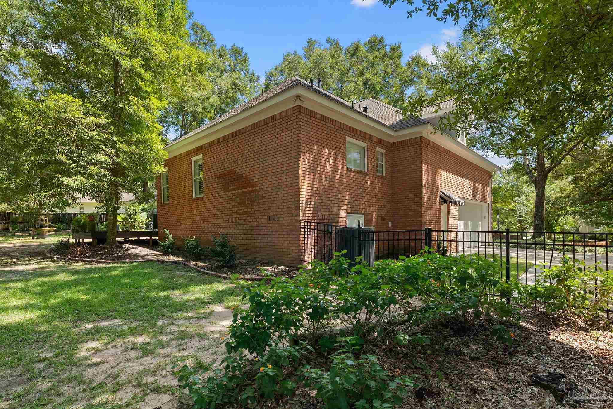 137 Mcintosh Bluff Rd