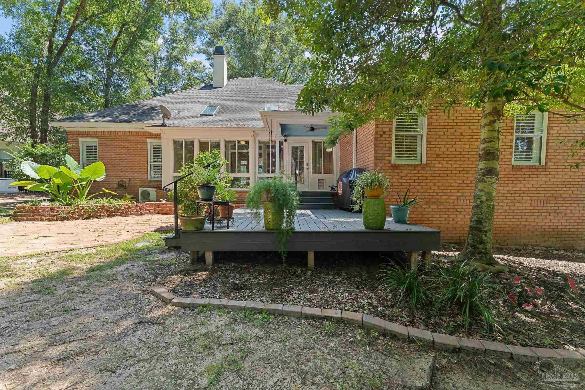 137 Mcintosh Bluff Rd