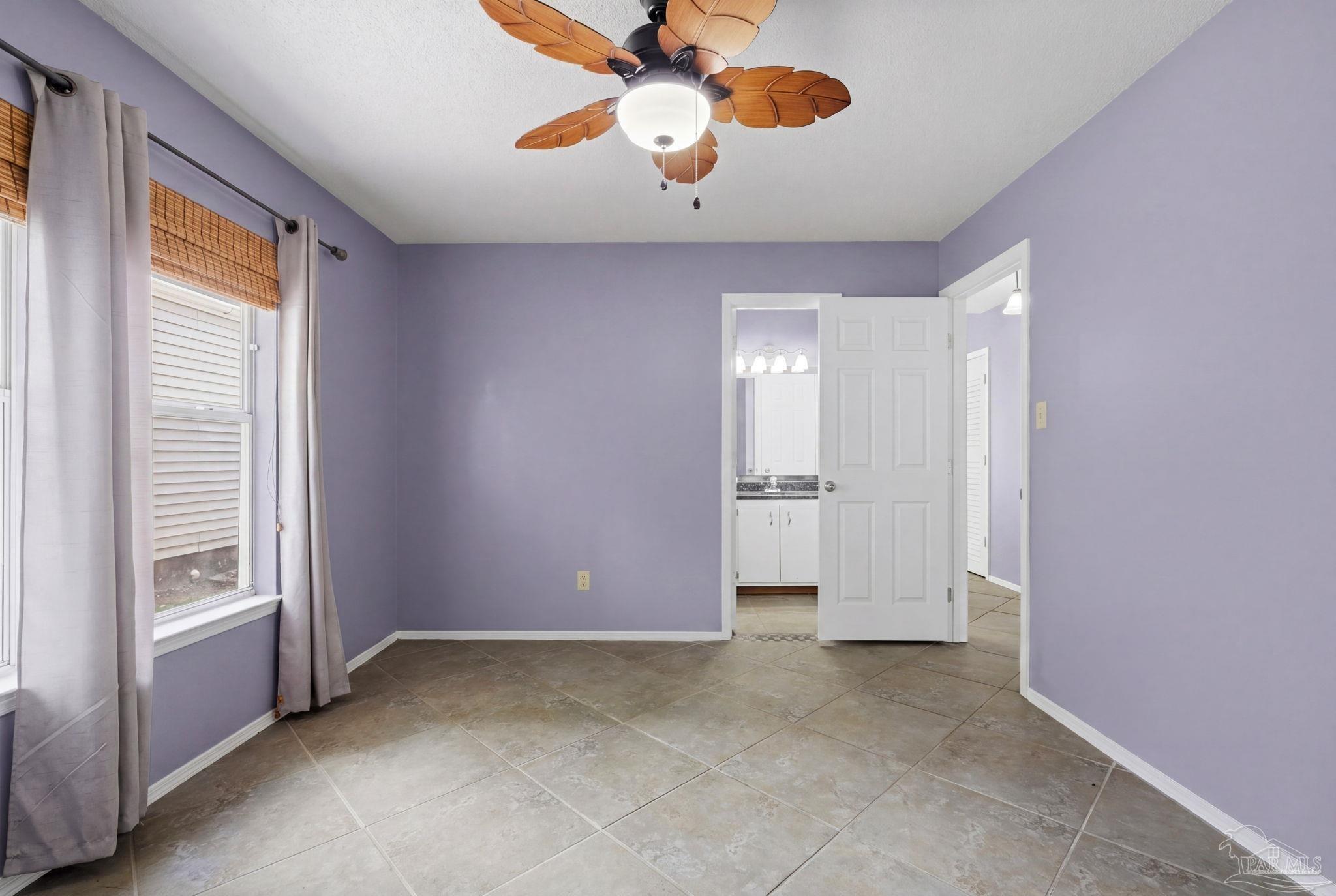 8138 Treetop Ln