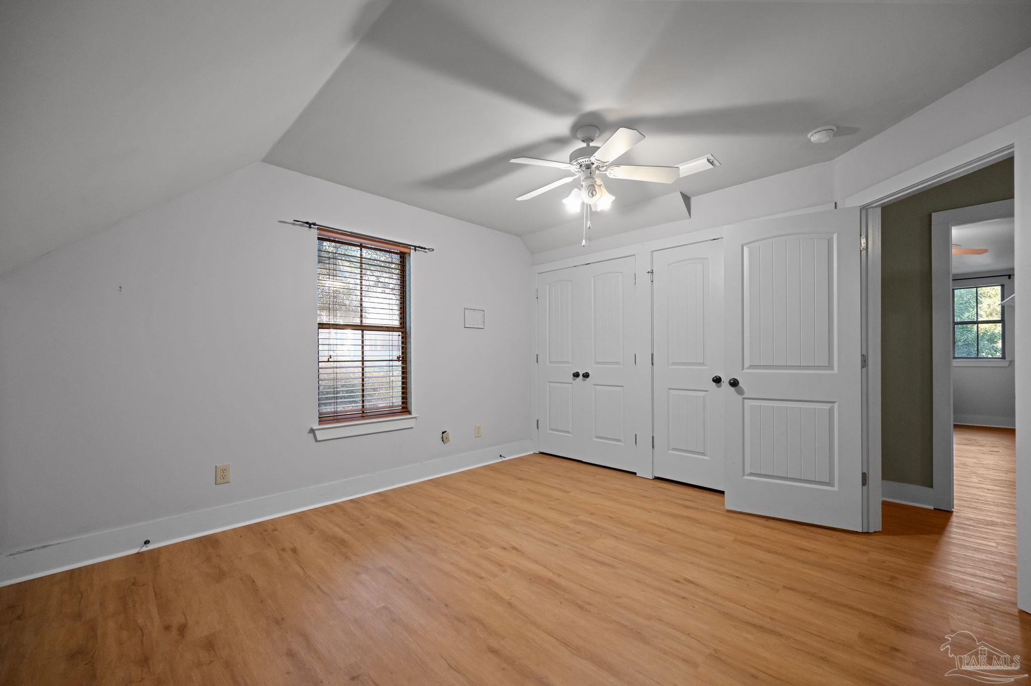 102 Bell Ct