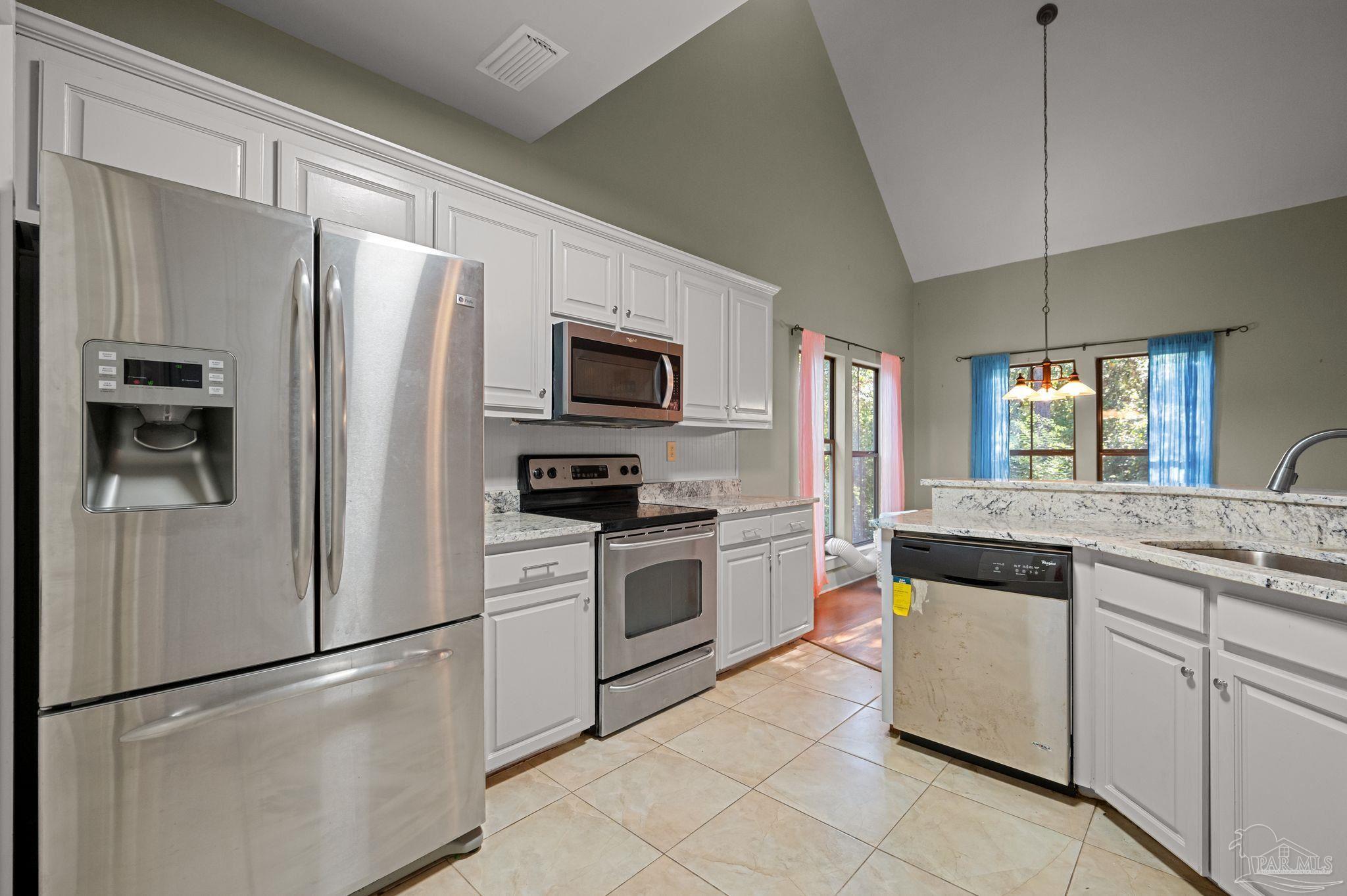 102 Bell Ct