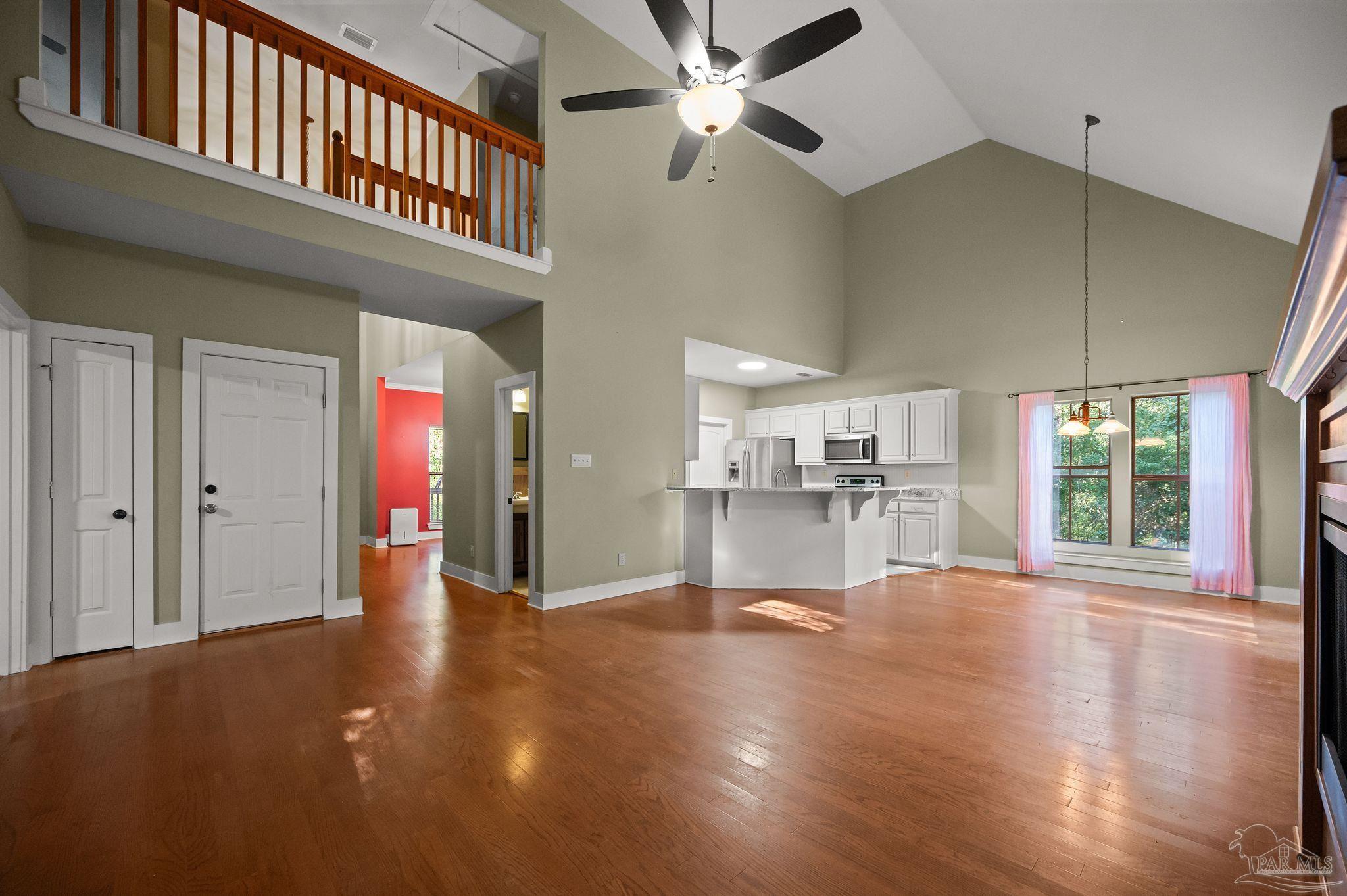 102 Bell Ct
