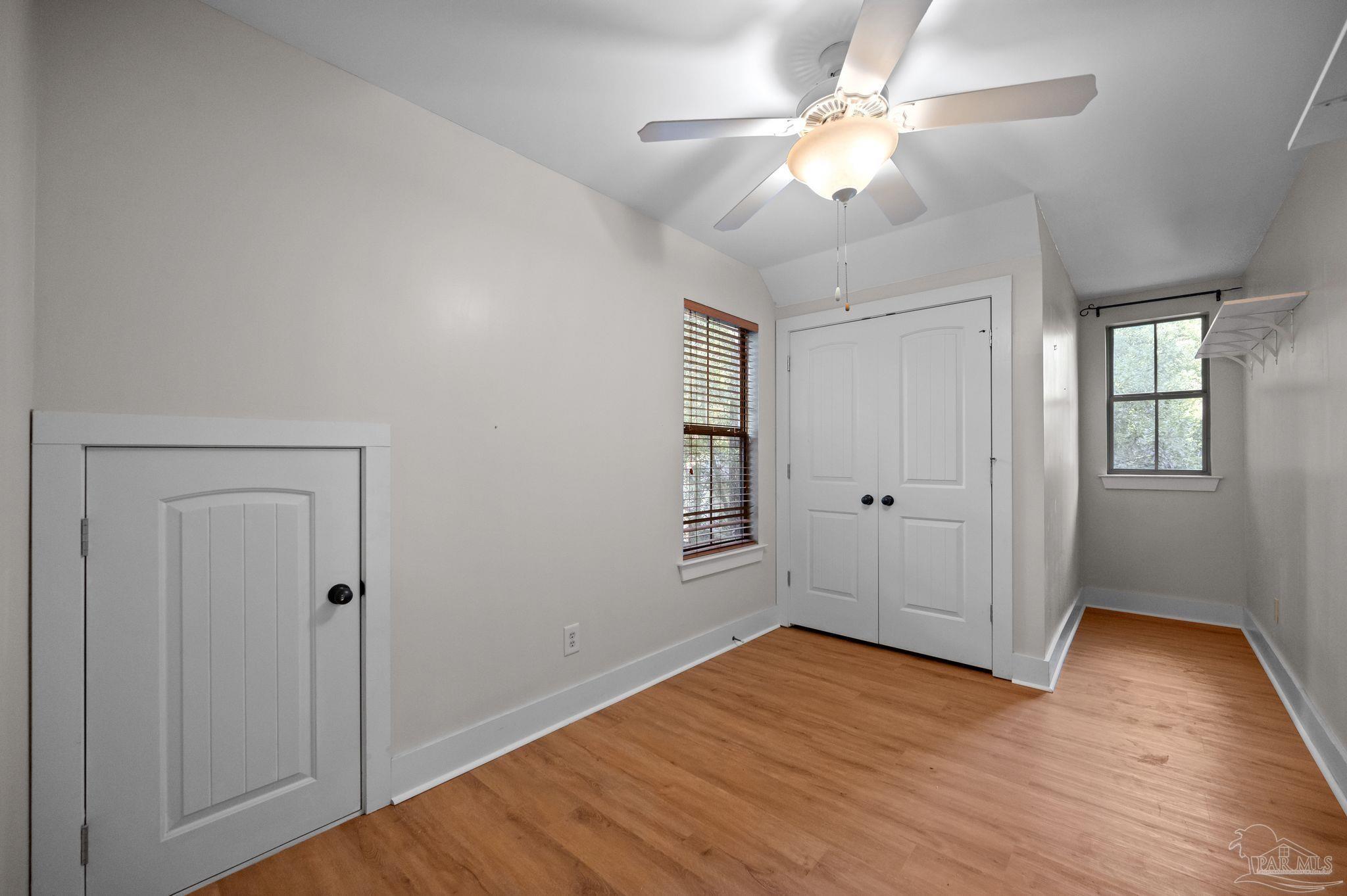 102 Bell Ct