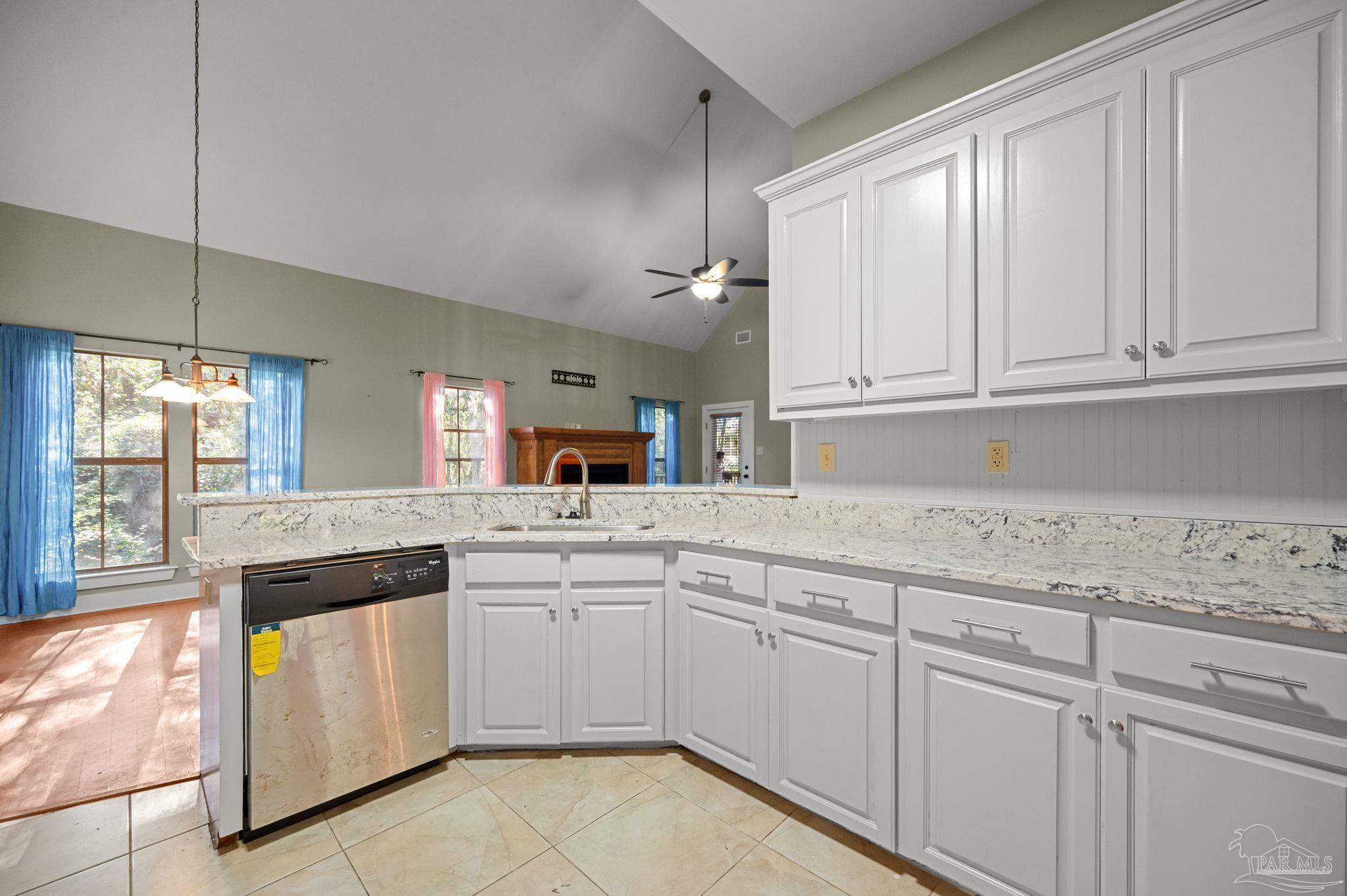 102 Bell Ct