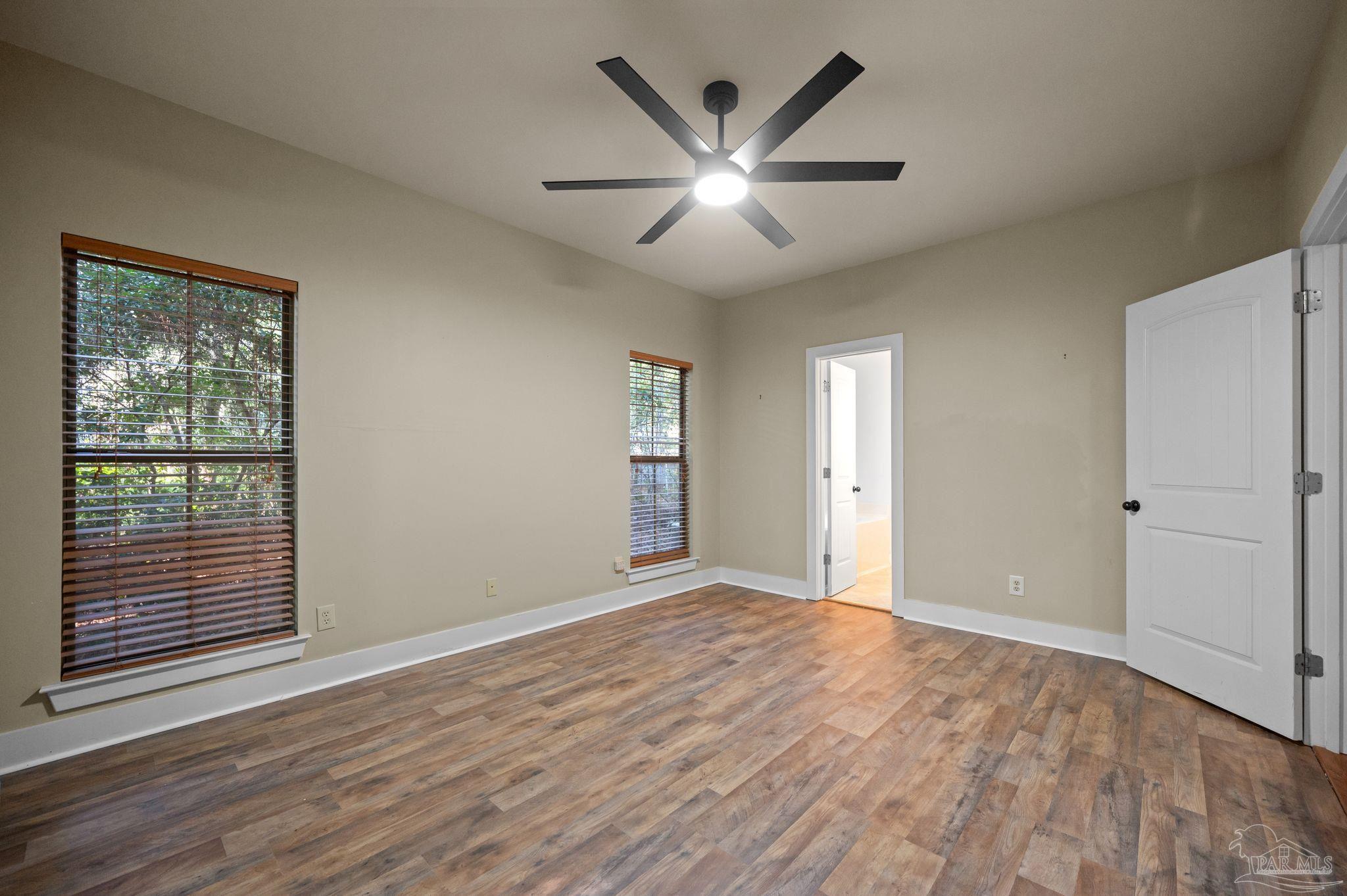 102 Bell Ct