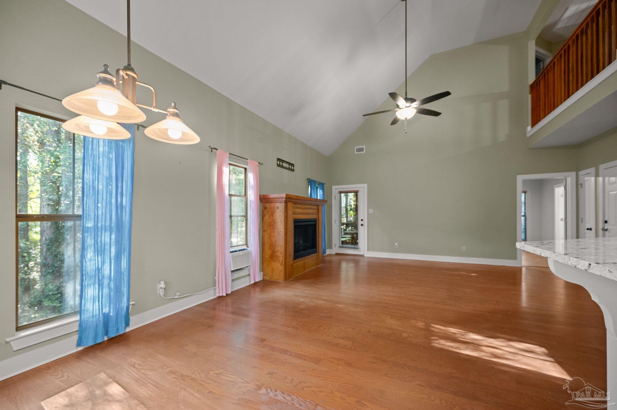 102 Bell Ct